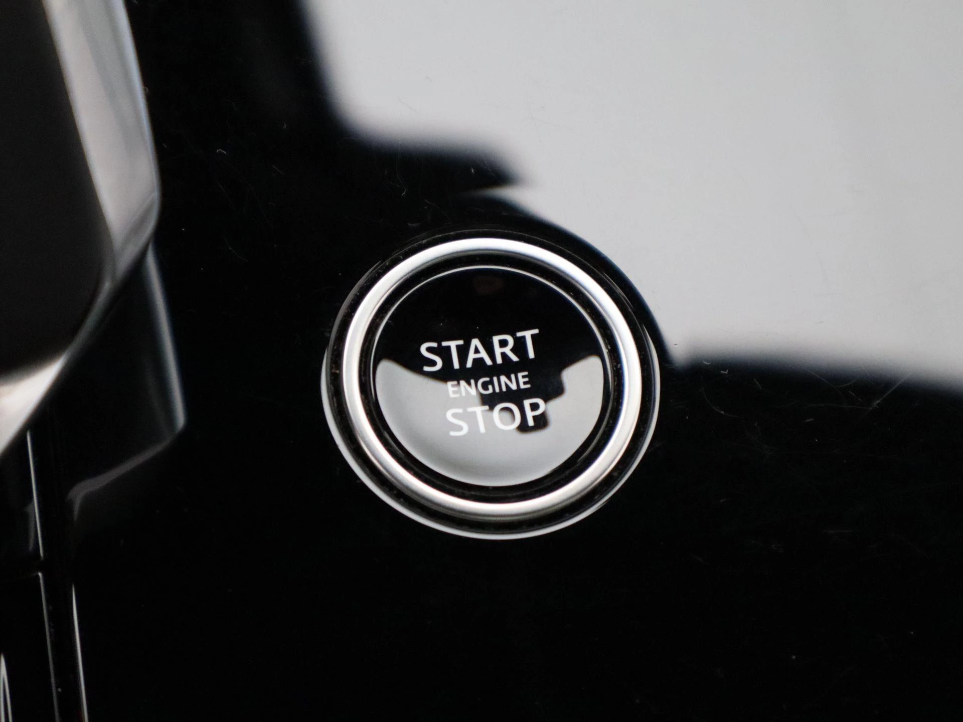 Land Rover-Range Rover Sport-image-16