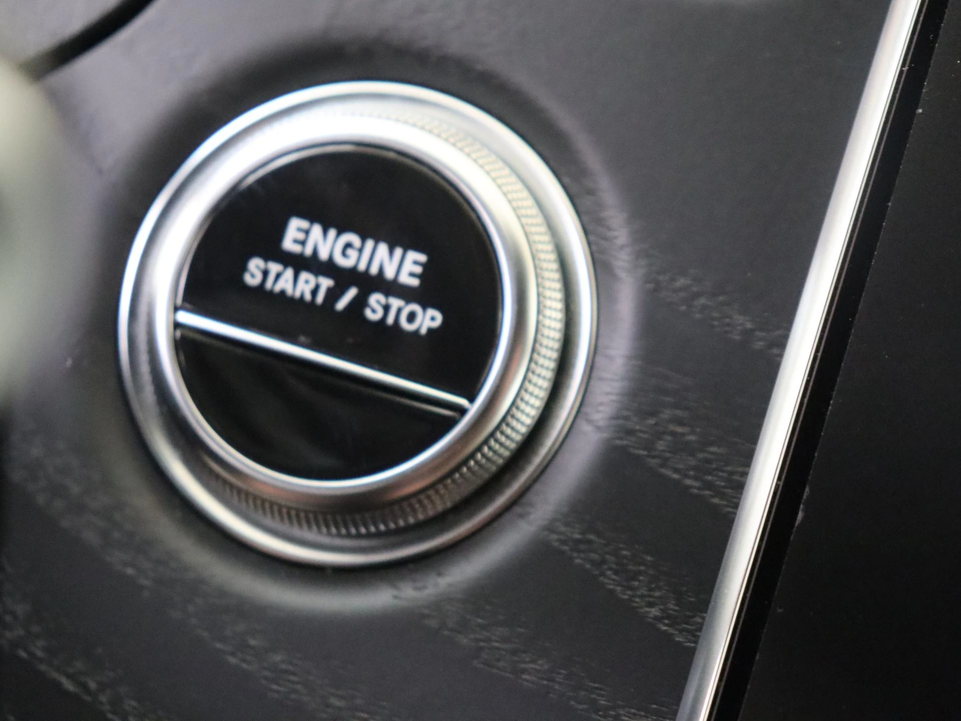 Mercedes-Benz-E-Klasse-image-21