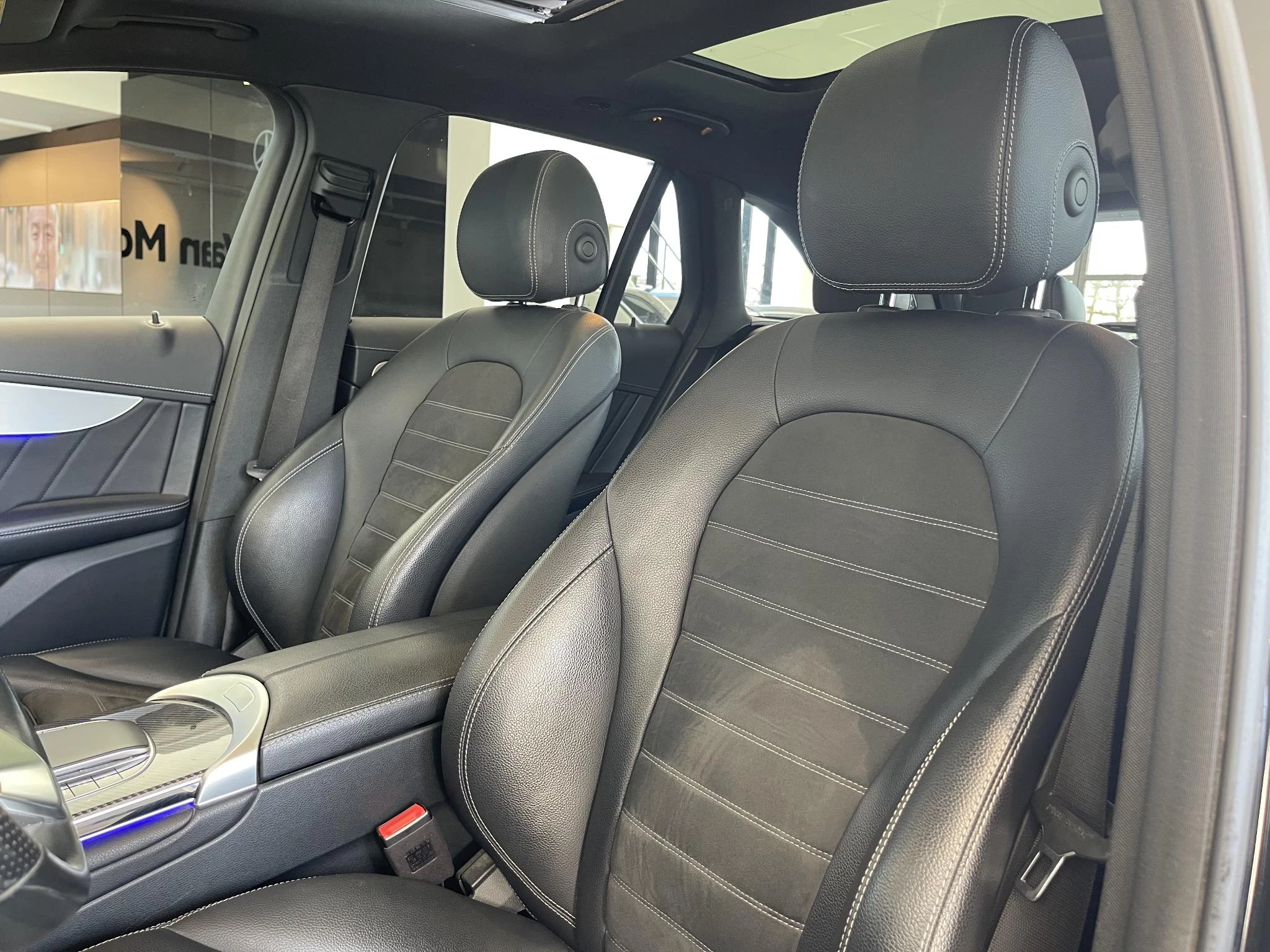 Mercedes-Benz GLC SUV 300de AMG LINE + PANO DAK + BURMESTER + HEAD UP + TREKHAAK + 360