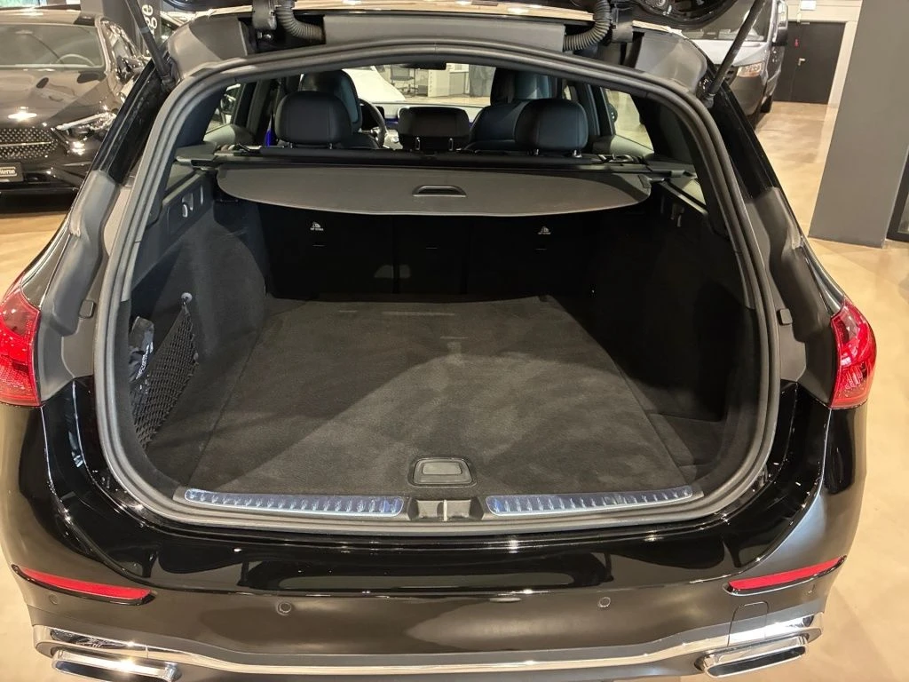 Mercedes-Benz-C-Klasse 180-image-13