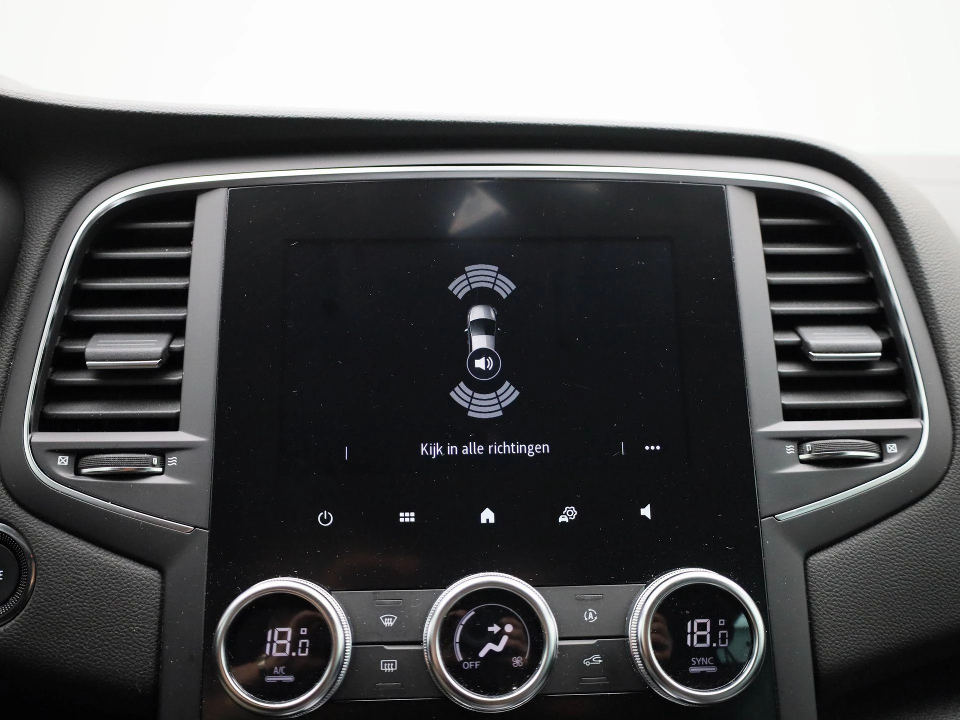 Renault-Mégane Grand Tour-image-30