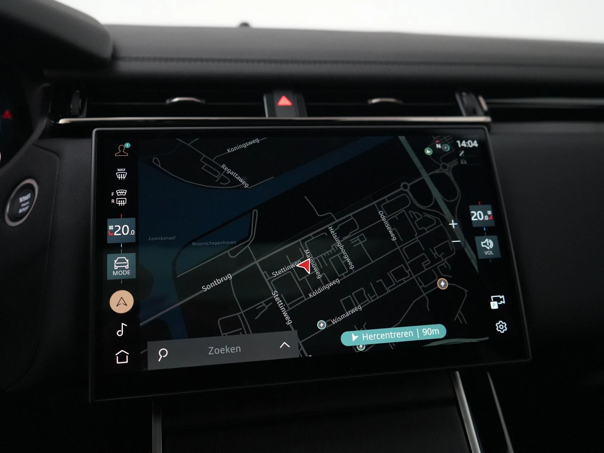 Land Rover-Range Rover Velar-image-22