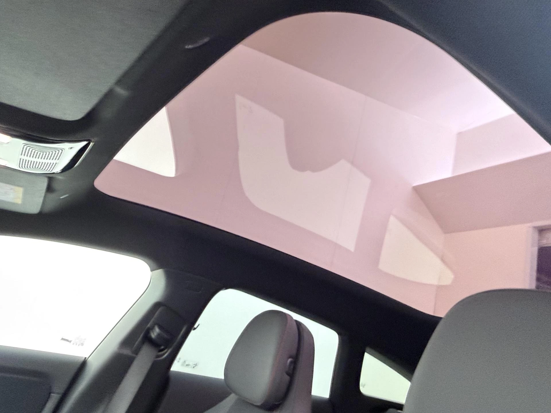 Mercedes-Benz-CLA-image-24