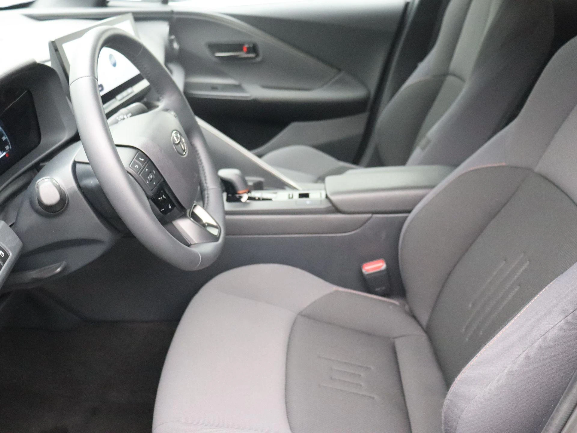 Toyota-C-HR-image-9