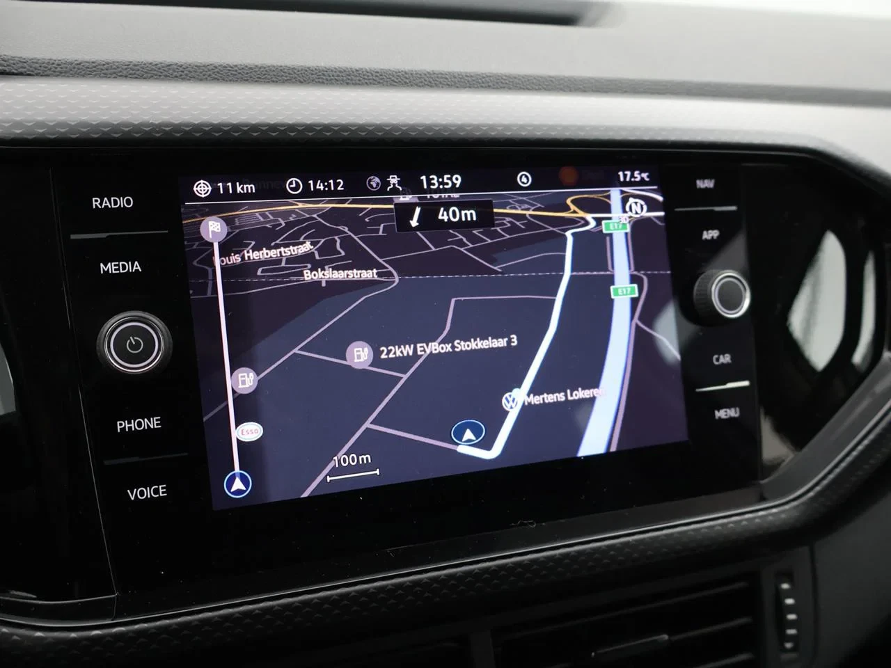 Volkswagen-T-Cross-image-11