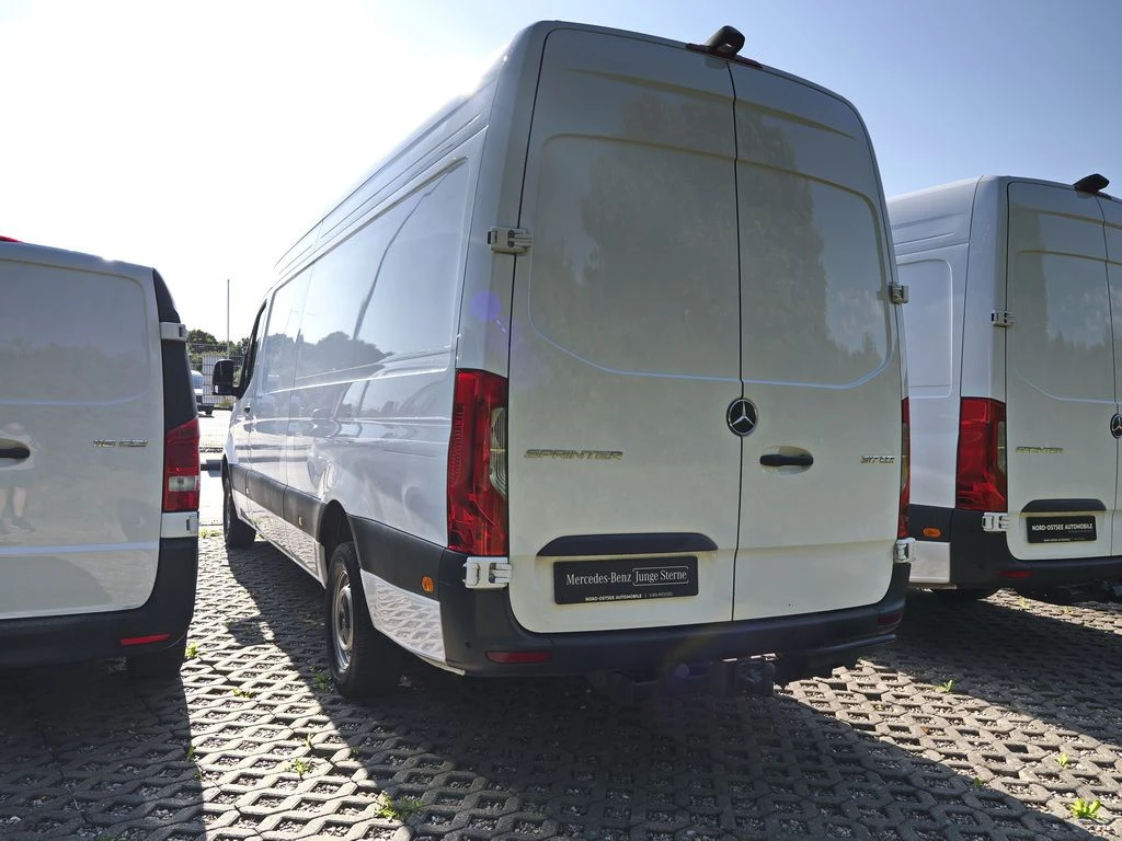 Mercedes-Benz-Sprinter 317-image-5