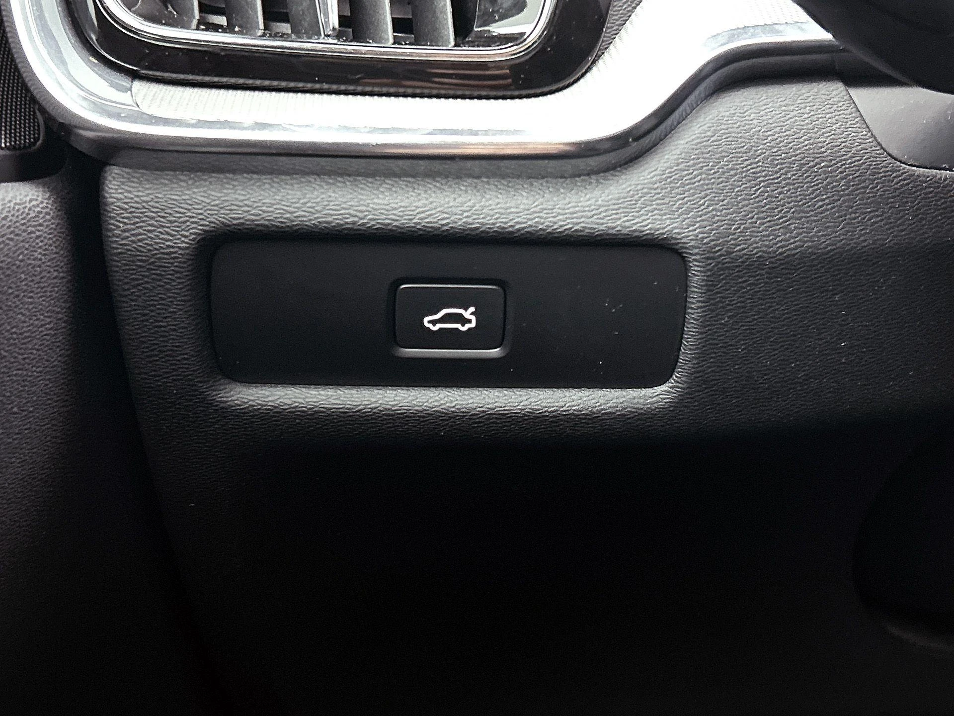Volvo-V60-image-14