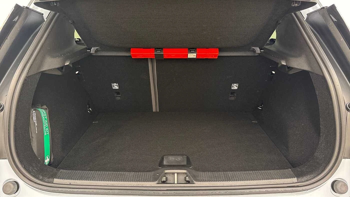 Volvo-EX30-image-37