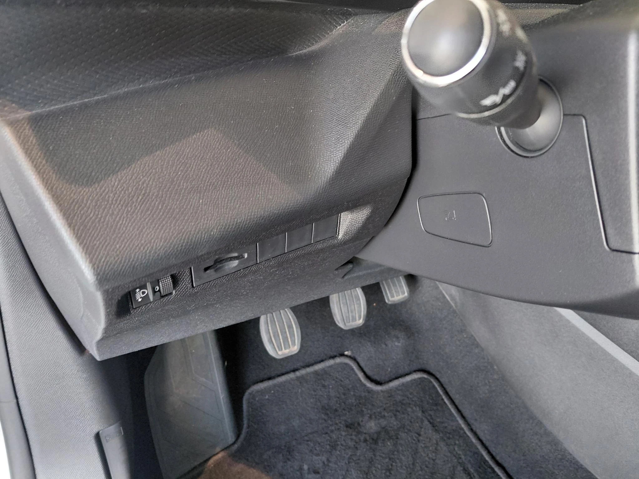 Peugeot-308-image-9