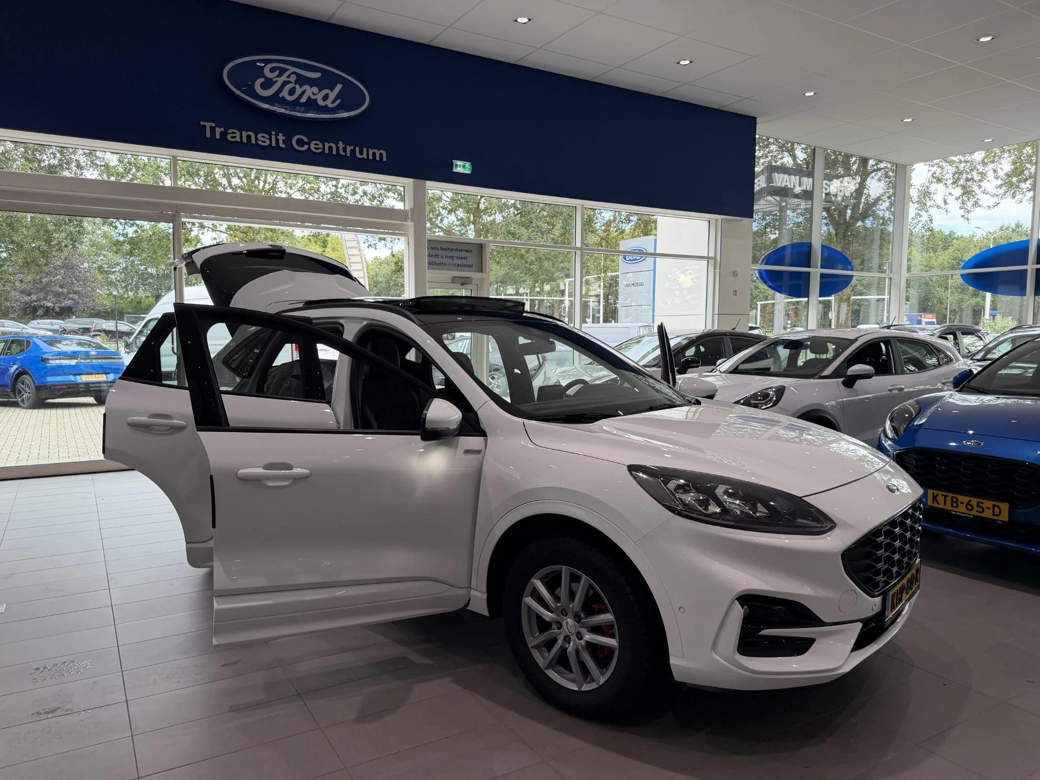 Ford-Kuga-image-10