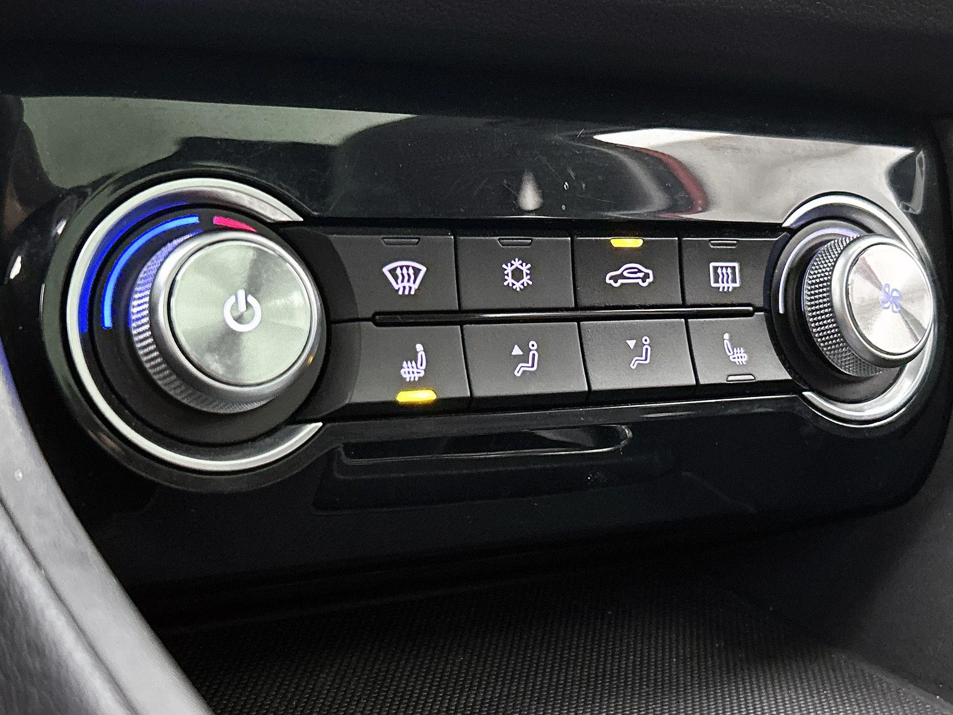 MG-ZS EV-image-7