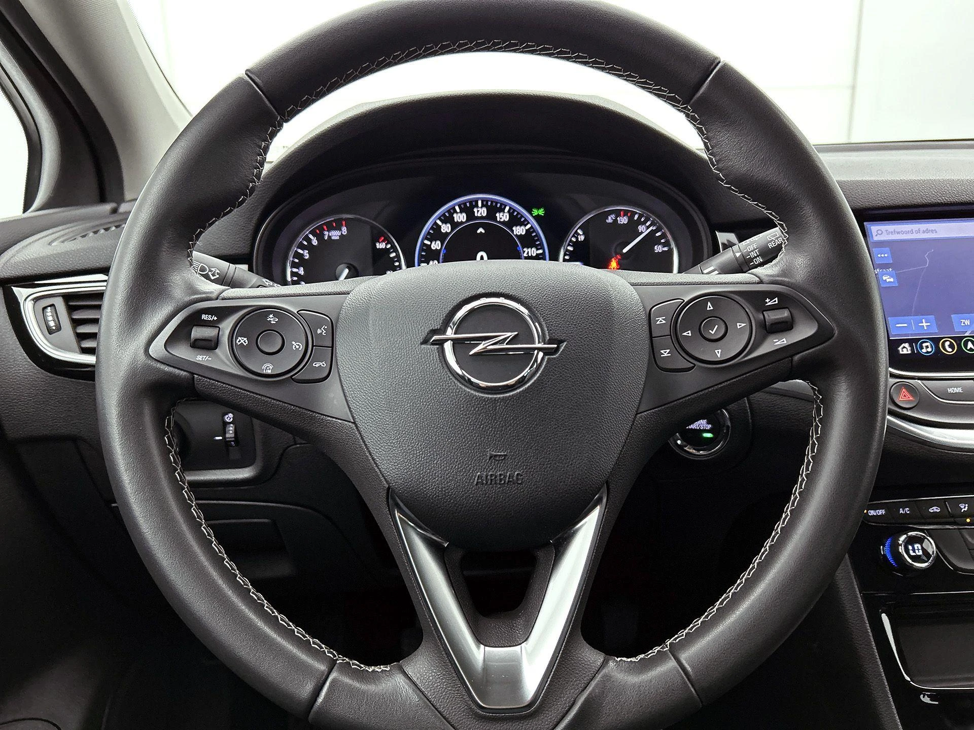 Opel-Astra-image-27
