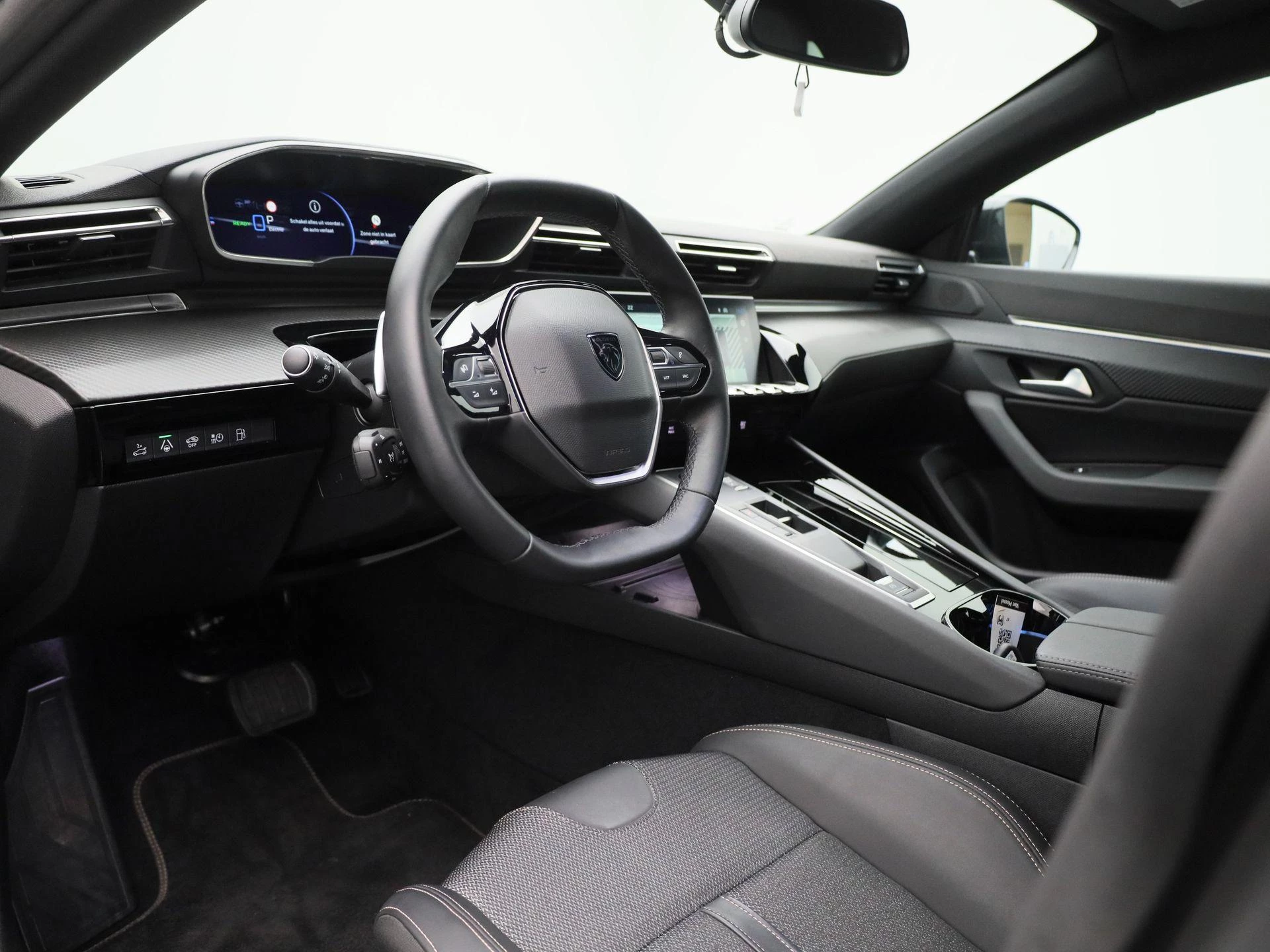 Peugeot-508-image-28