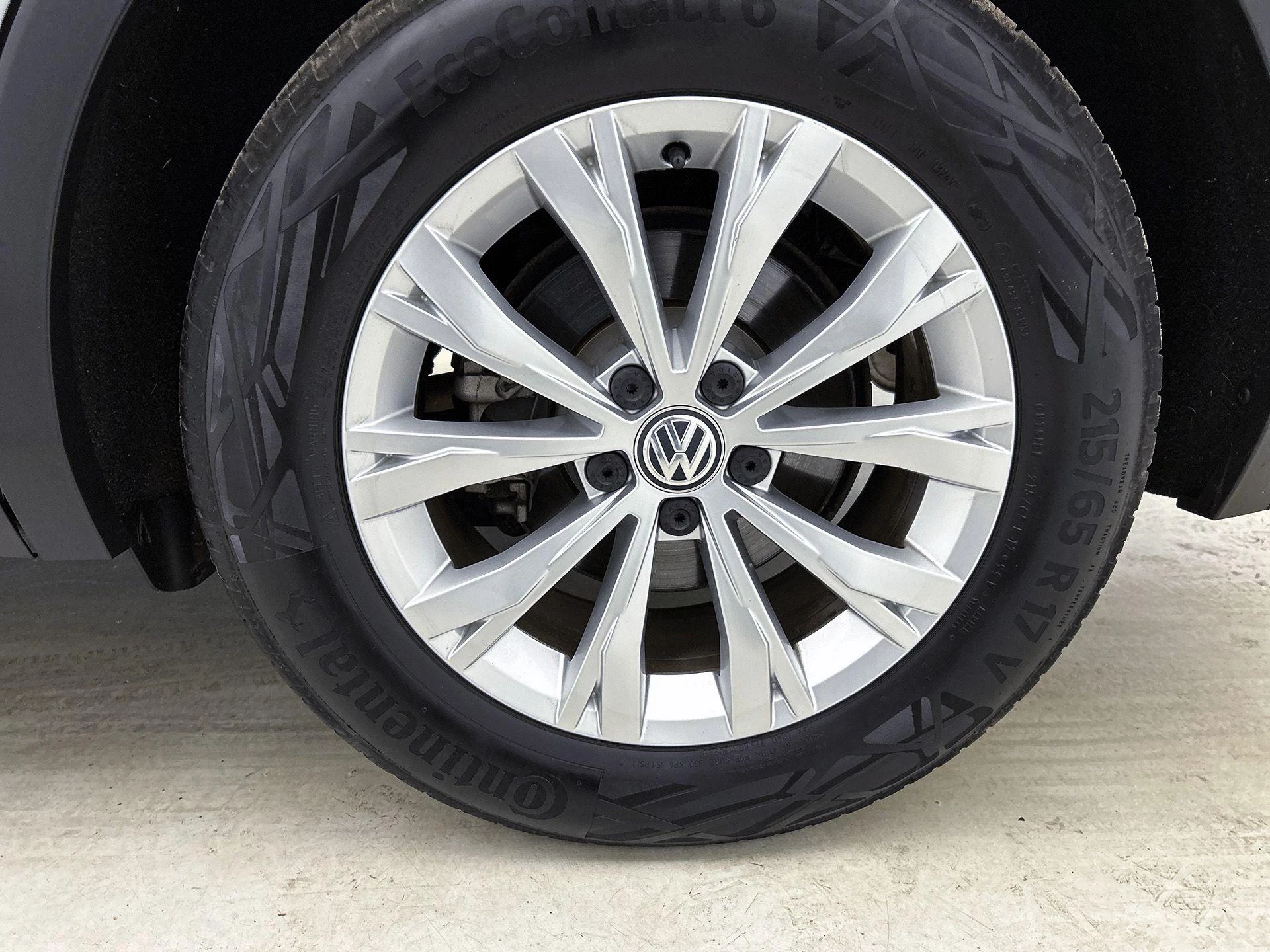 Volkswagen-Tiguan-image-32