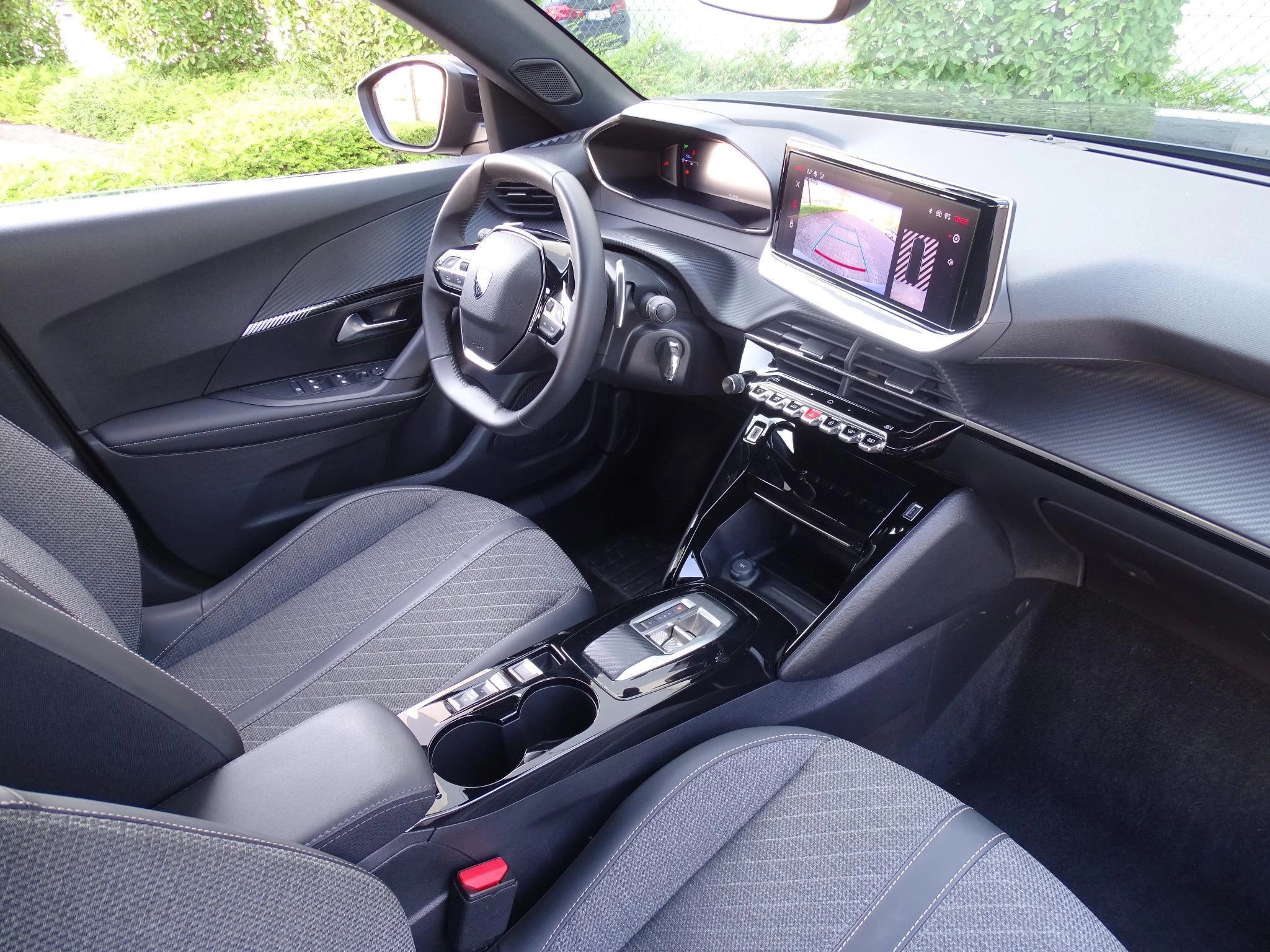 Peugeot-2008-image-9