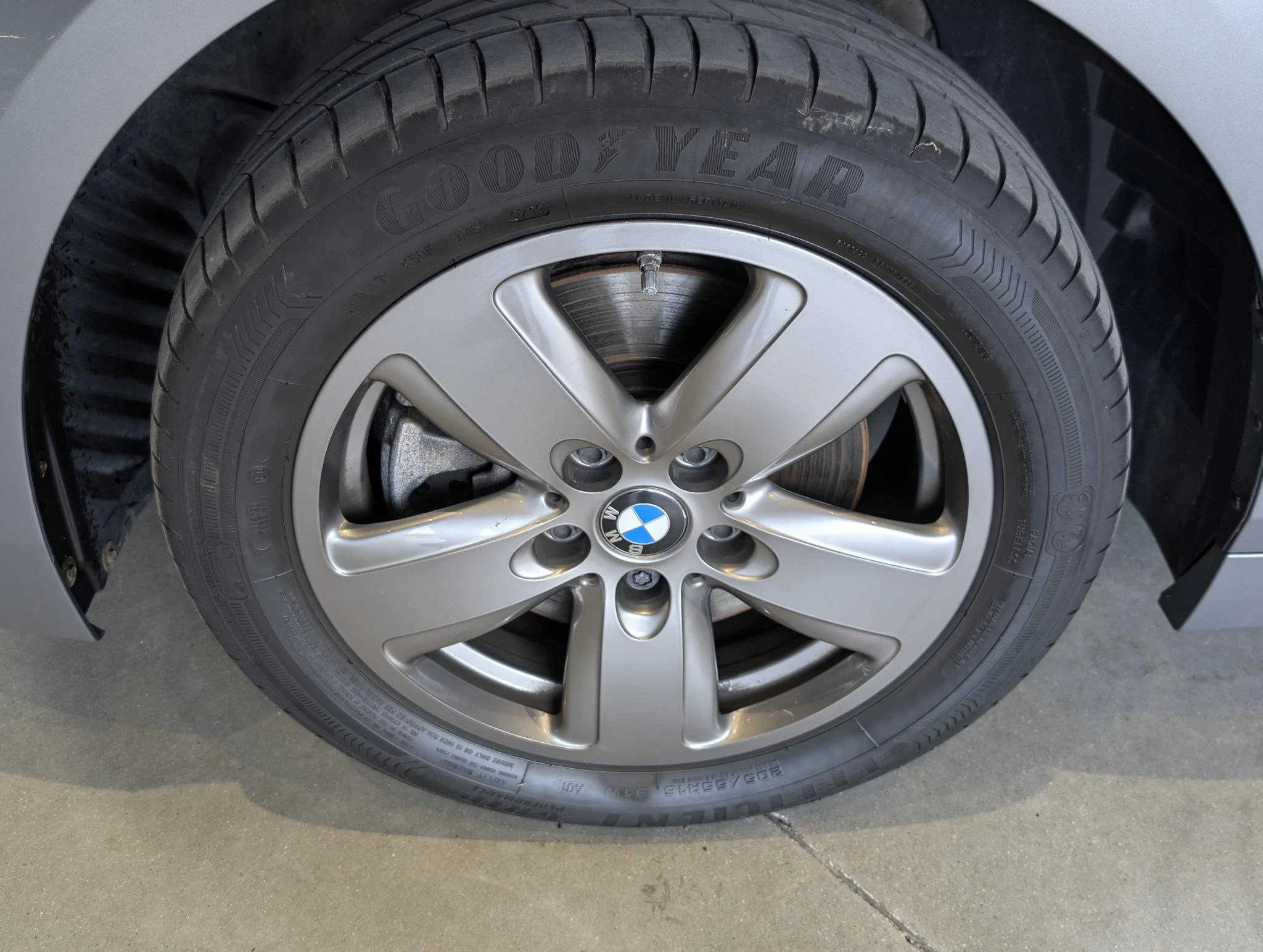 BMW-Série 2-image-2