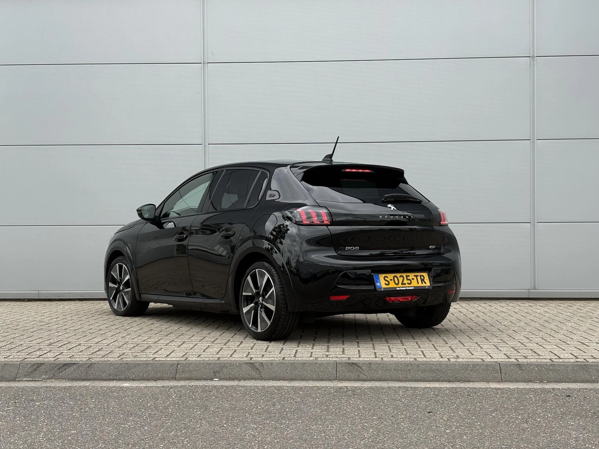 Peugeot e-208 EV GT 350 50 kWh