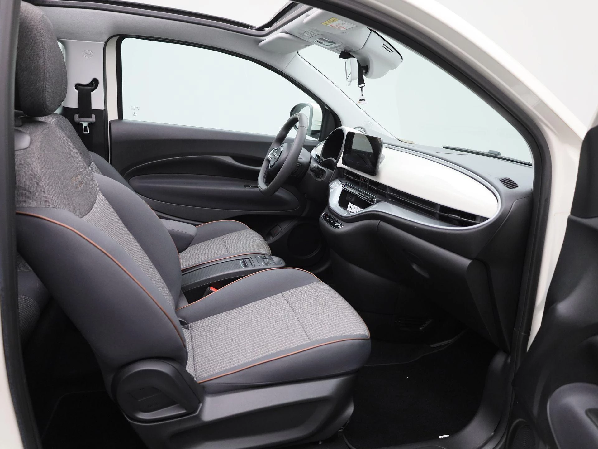 Fiat-500C-image-29