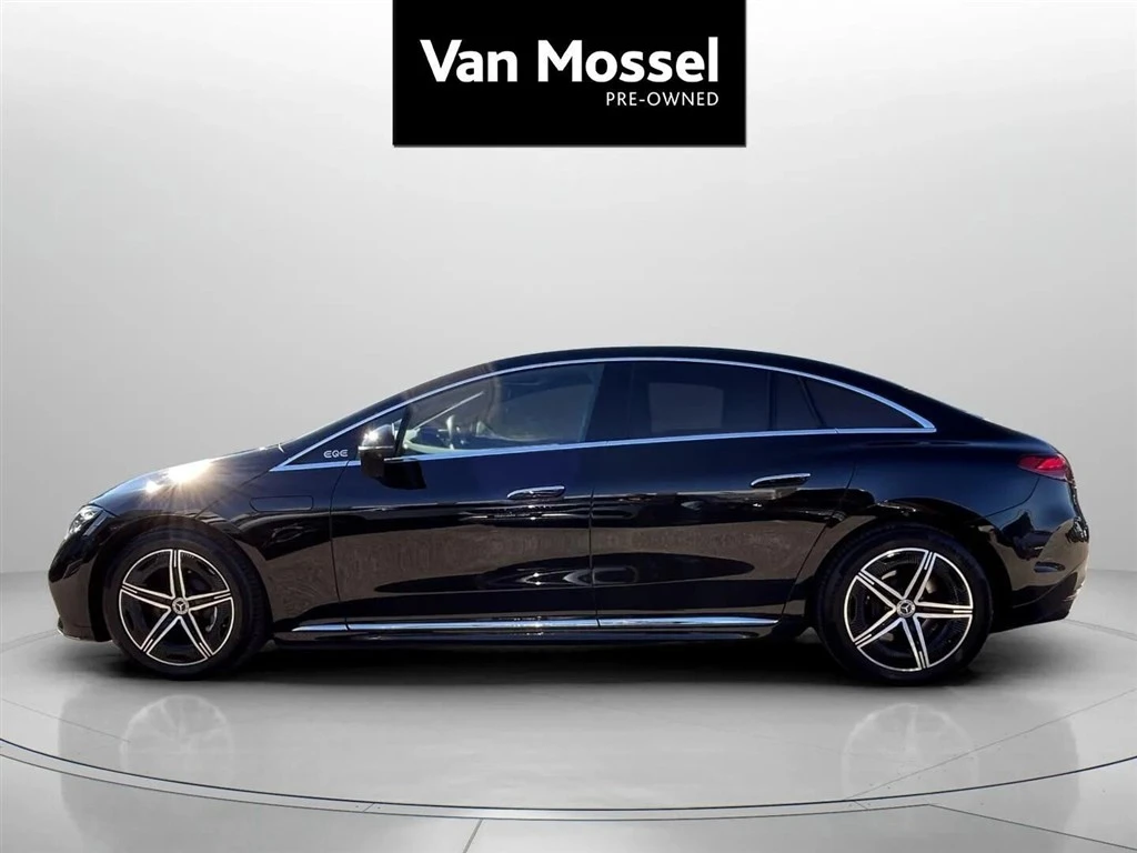 Mercedes-Benz-EQE-image-7