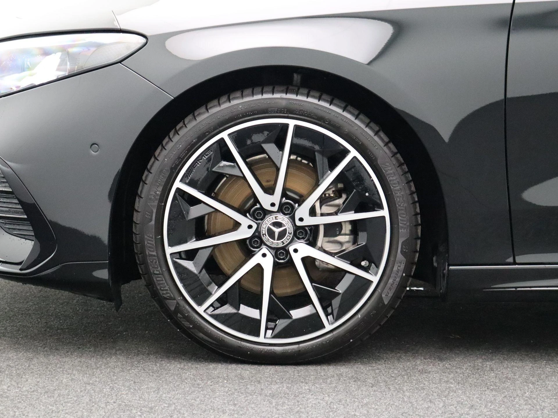 Mercedes-Benz-CLA-image-6