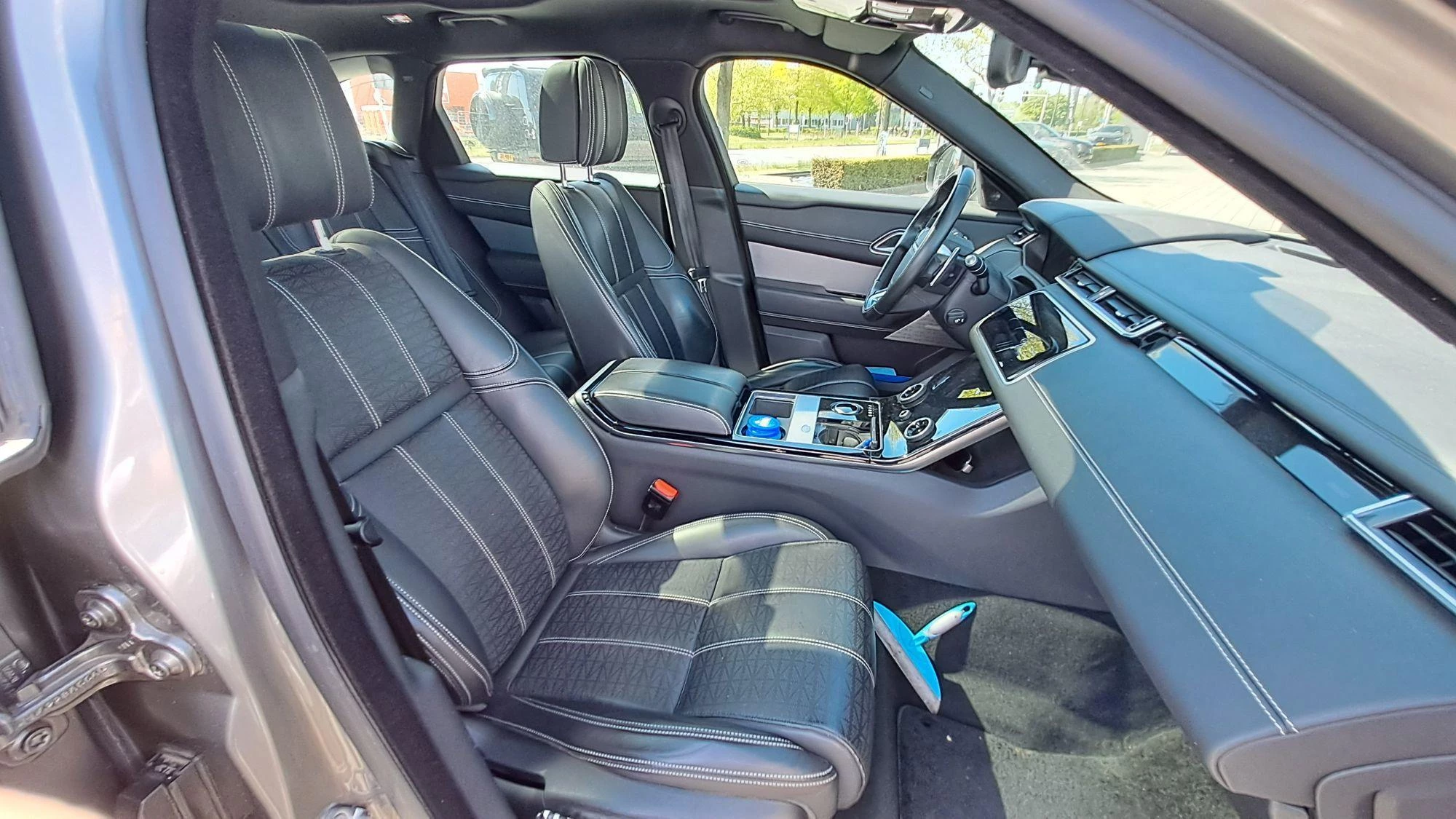 Land Rover Range Rover Velar 2.0 P250 Turbo AWD R-Dynamic HSE