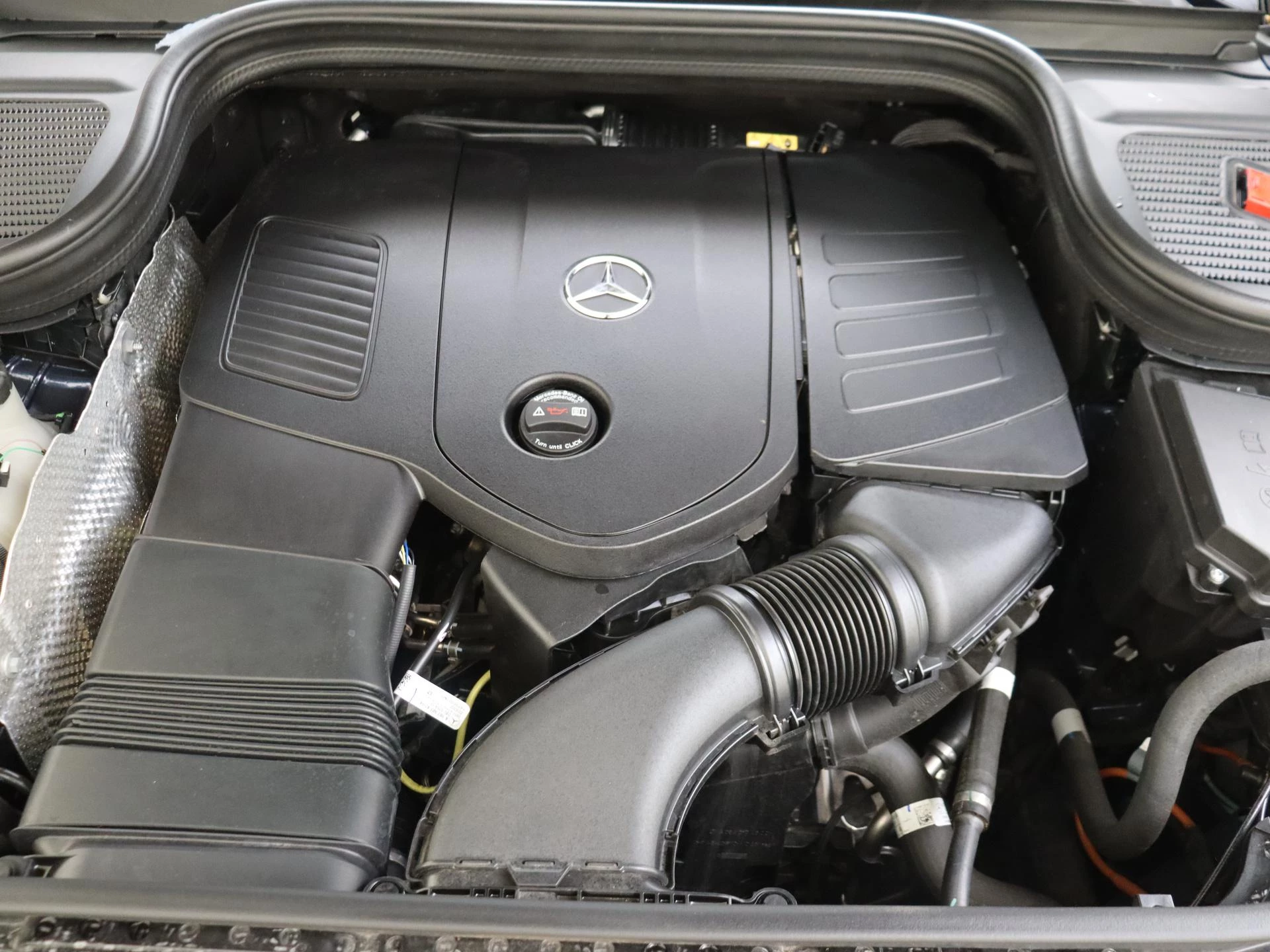 Mercedes-Benz-GLE-image-4