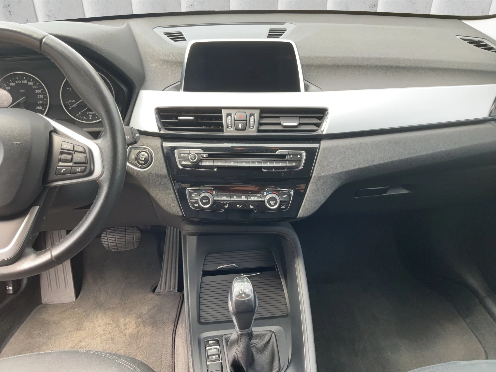 BMW X1 sDrive 18d. LED. Navi.Sitzh.