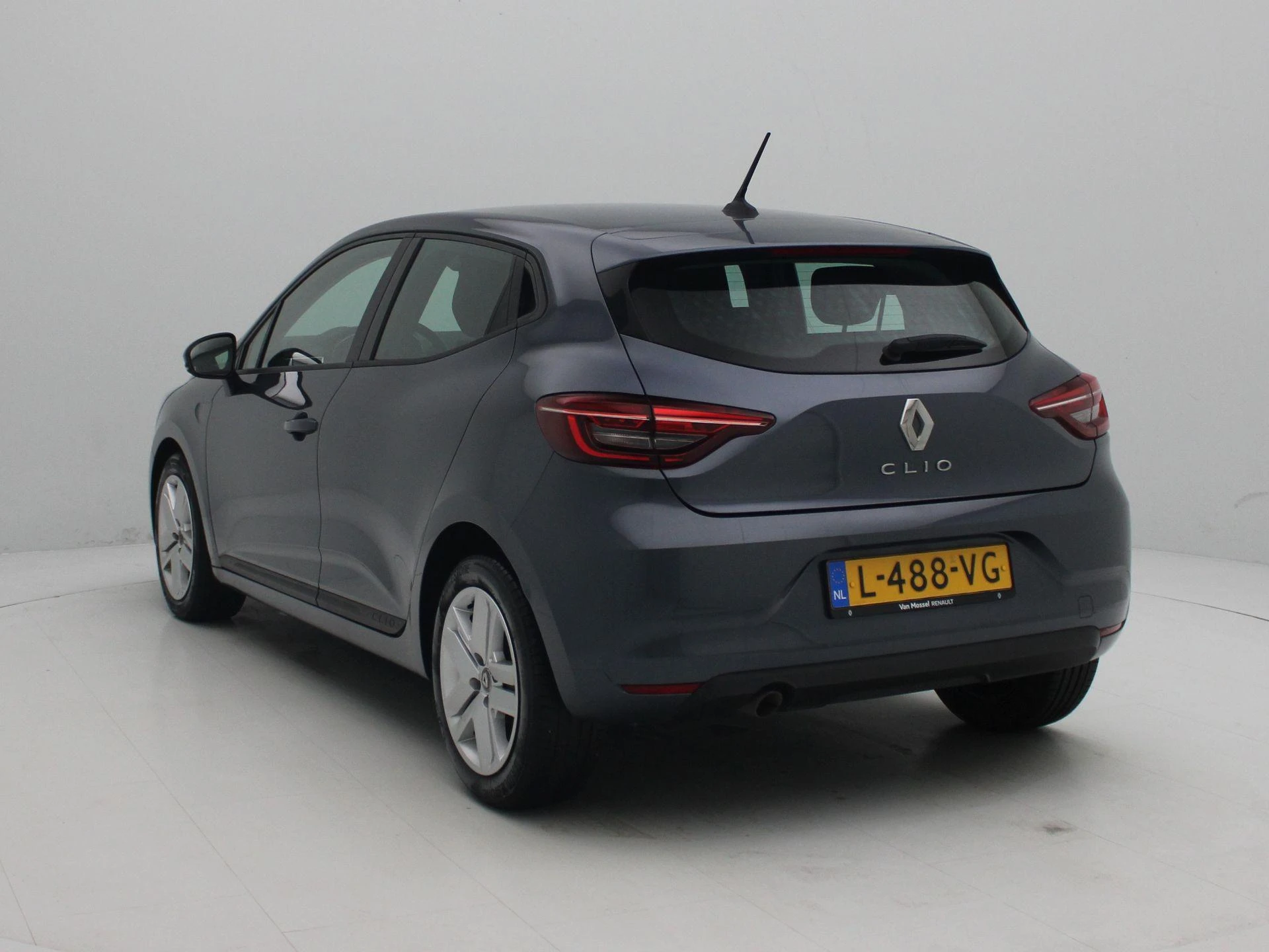 Renault-Clio-image-1
