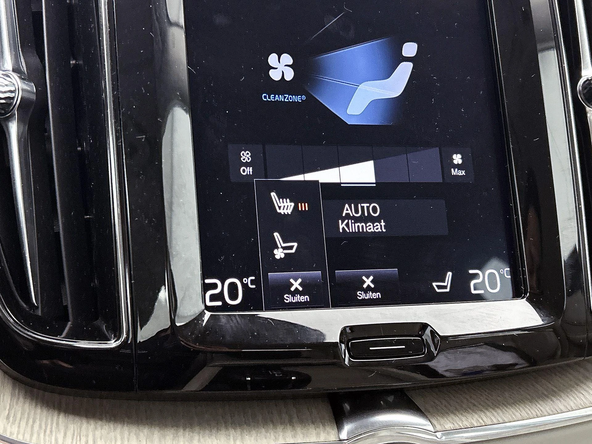 Volvo-XC60-image-7