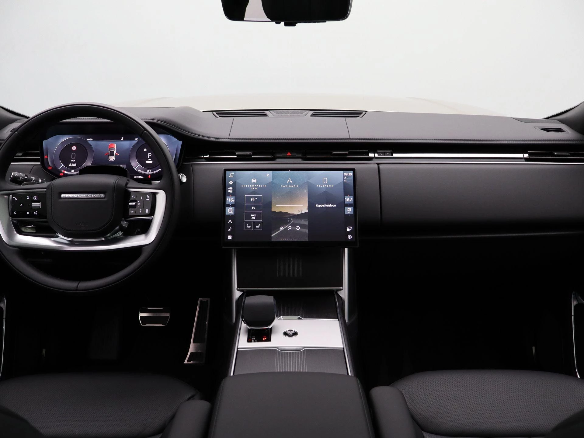 Land Rover-Range Rover-image-39