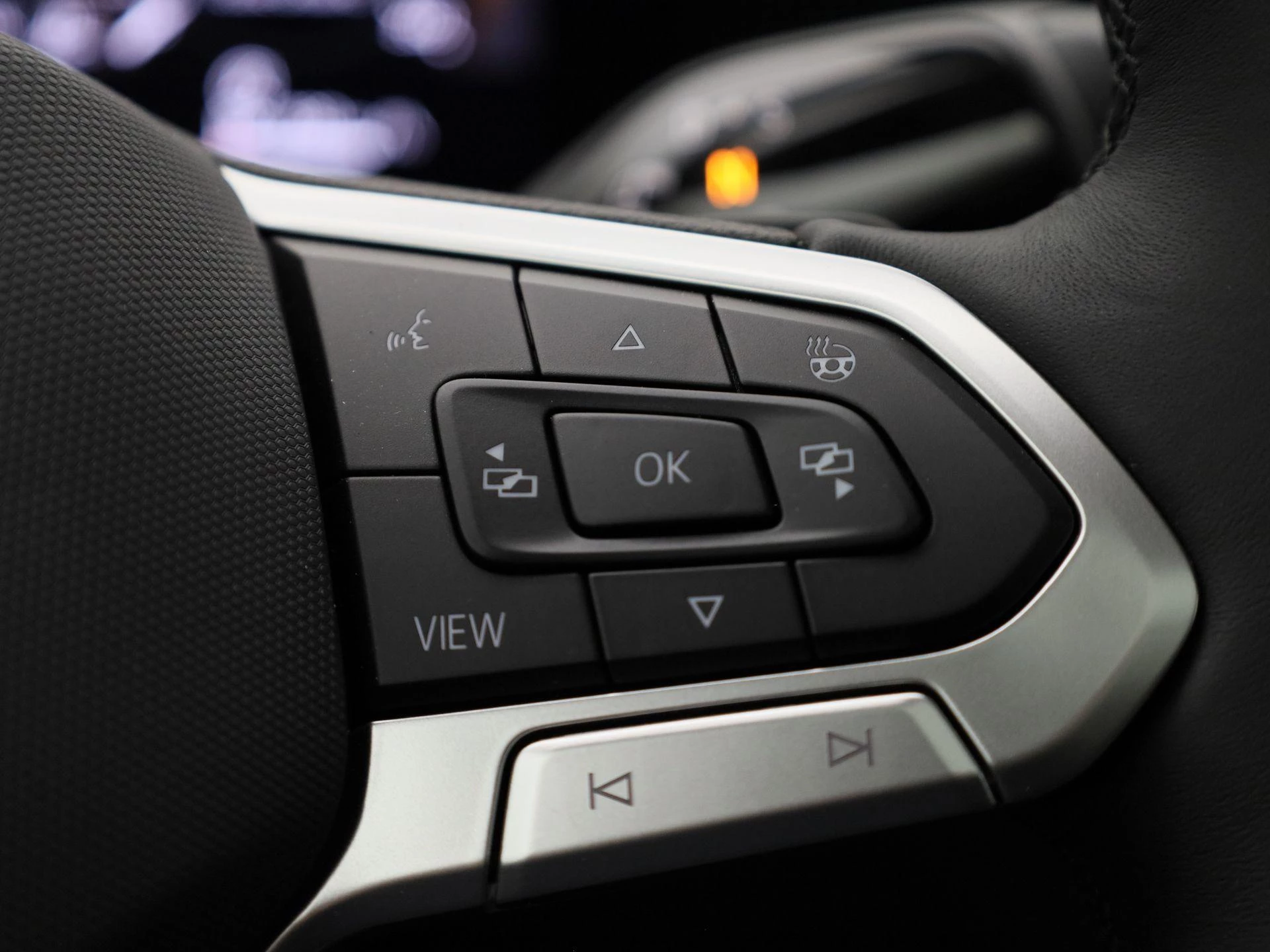 Volkswagen-Tiguan-image-24