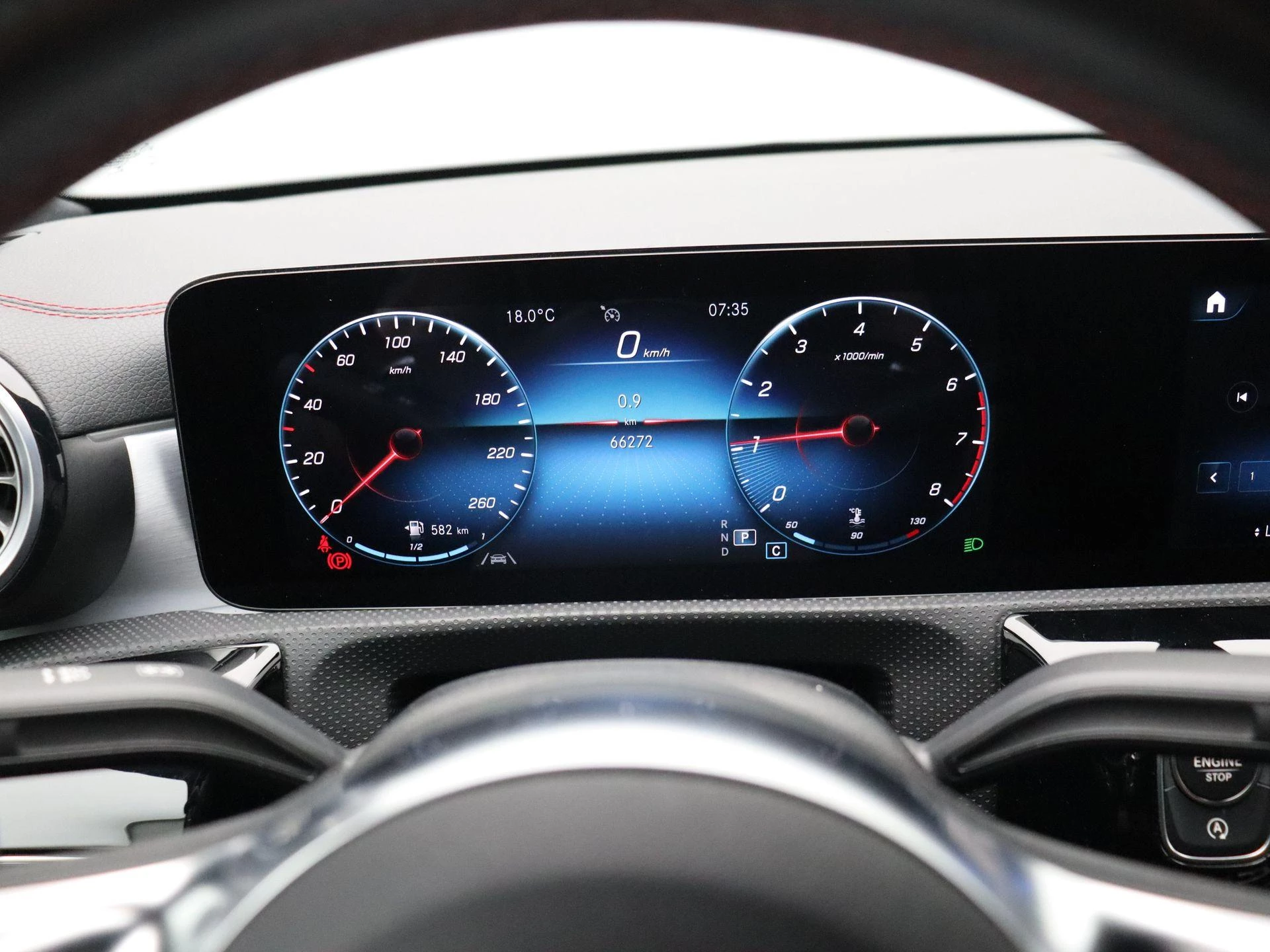 Mercedes-Benz CLA 200 AMG Line + PANO DAK + MULTIBEAM LED + CARPLAY +