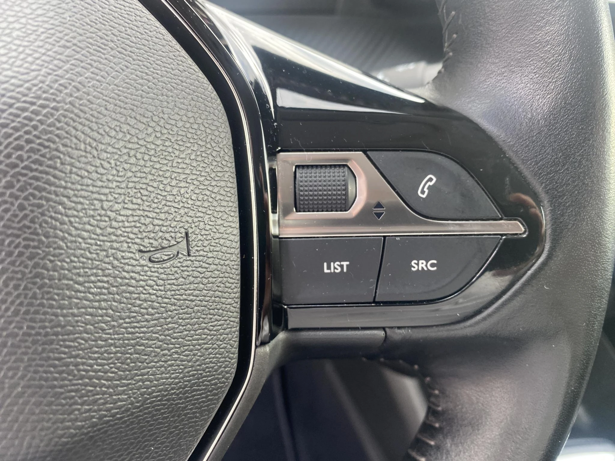 Peugeot-2008-image-15