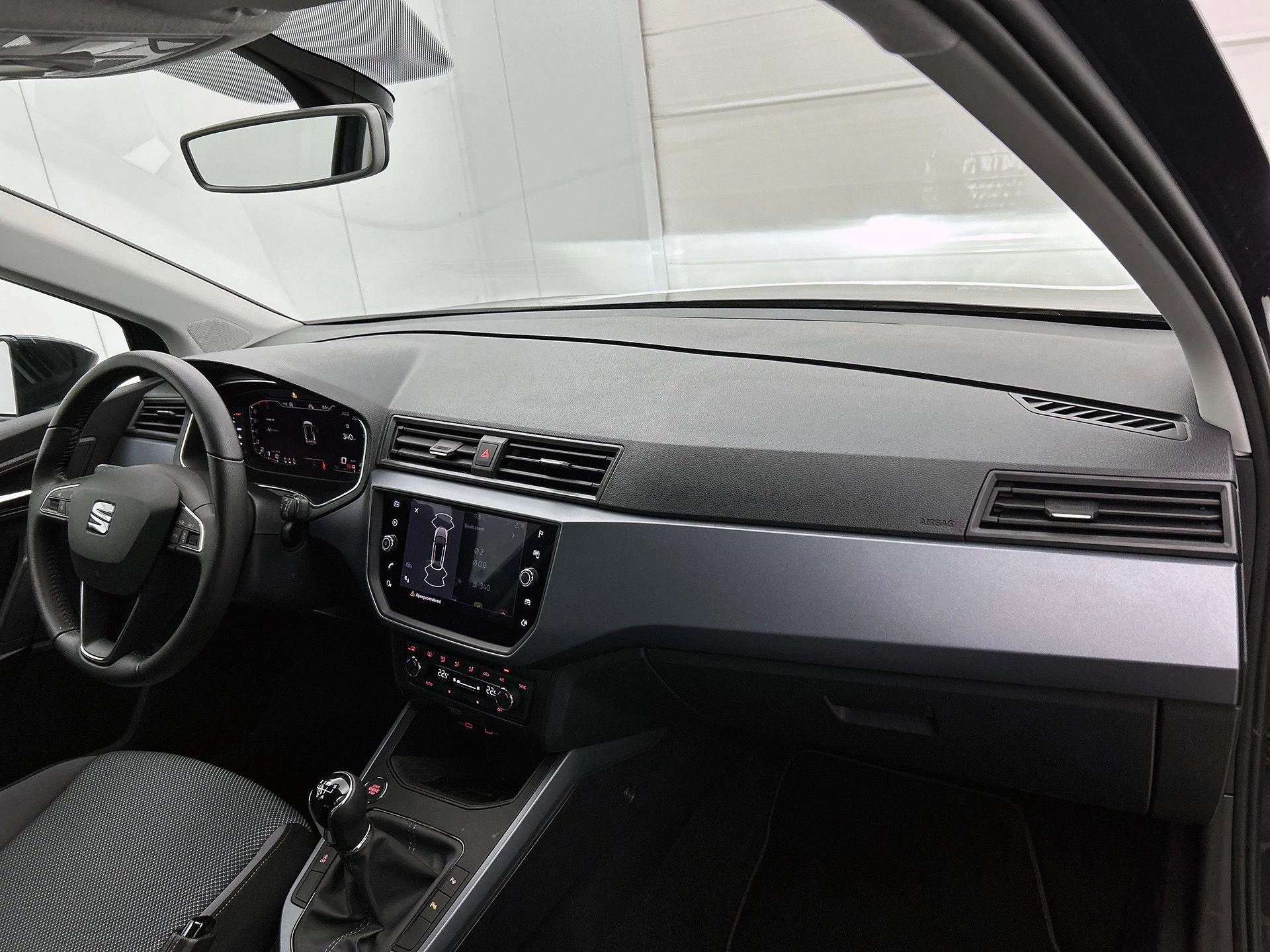SEAT-Arona-image-22