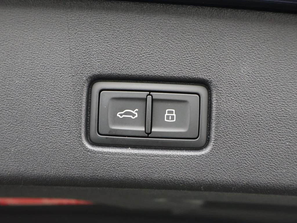 Audi-Q4 e-tron-image-17