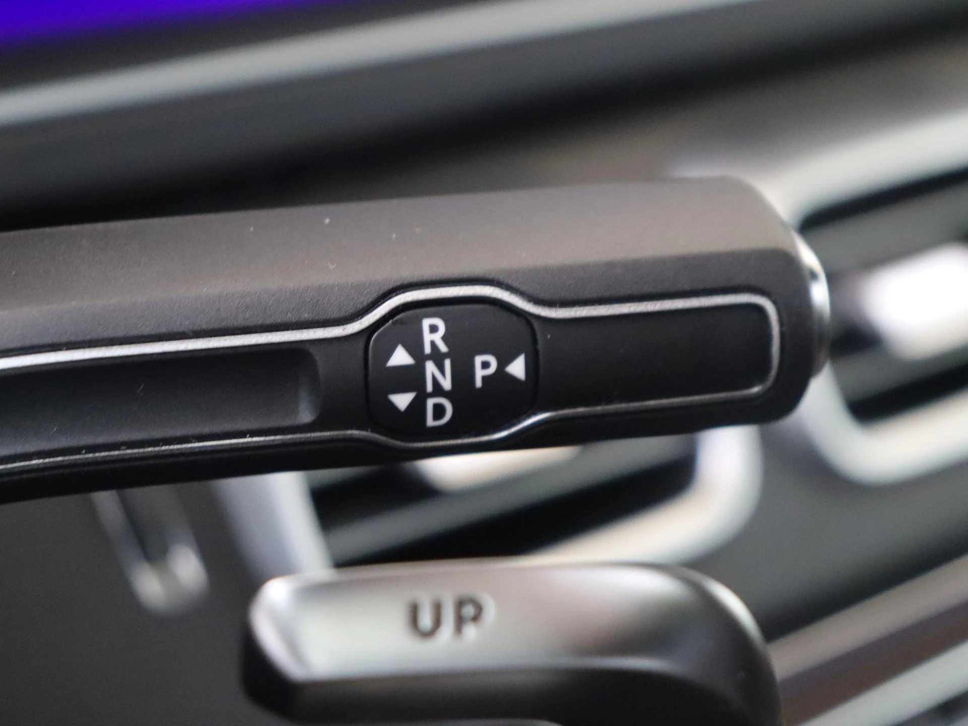 Mercedes-Benz-GLE-image-23