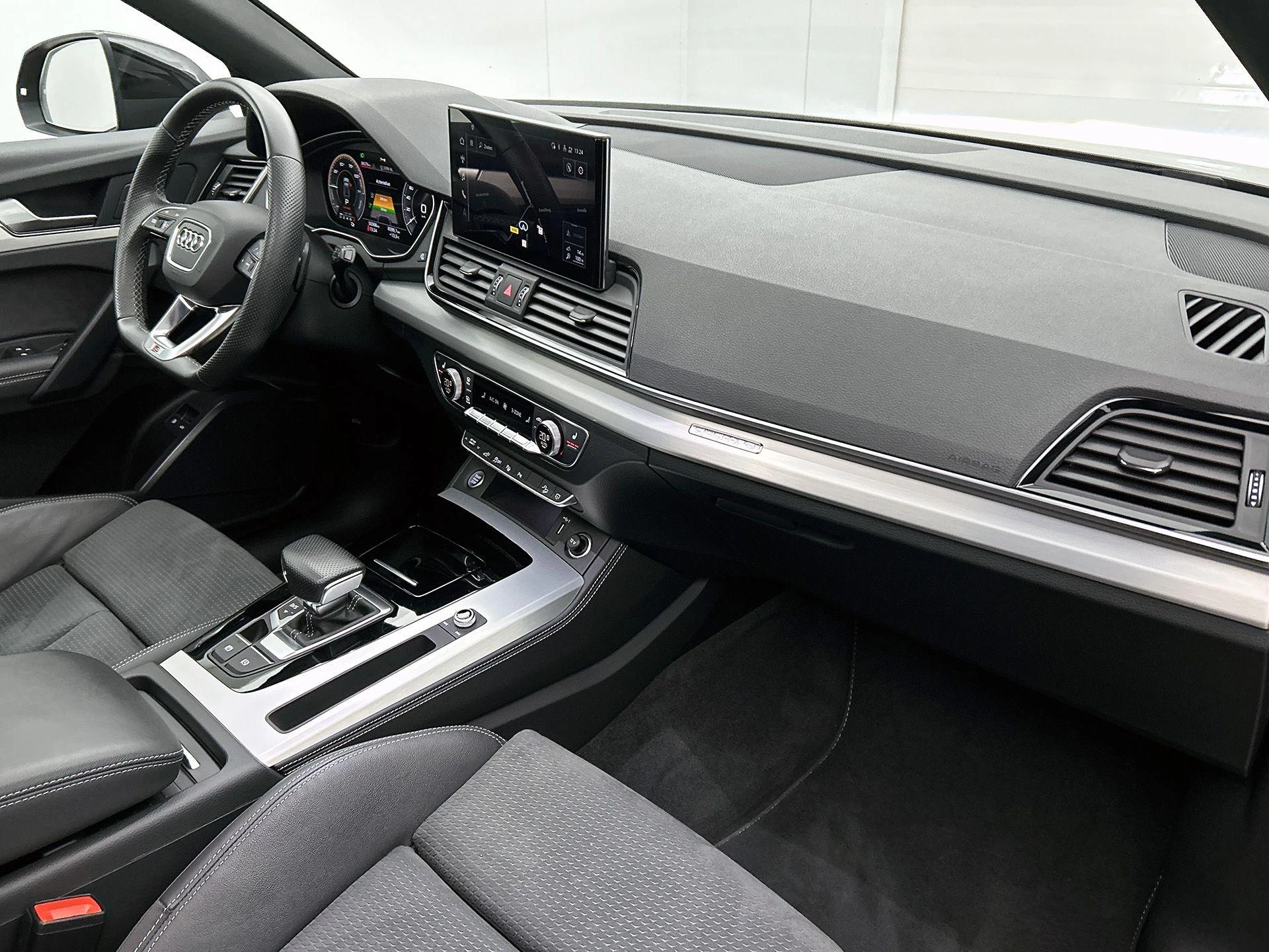 Audi-Q5-image-29