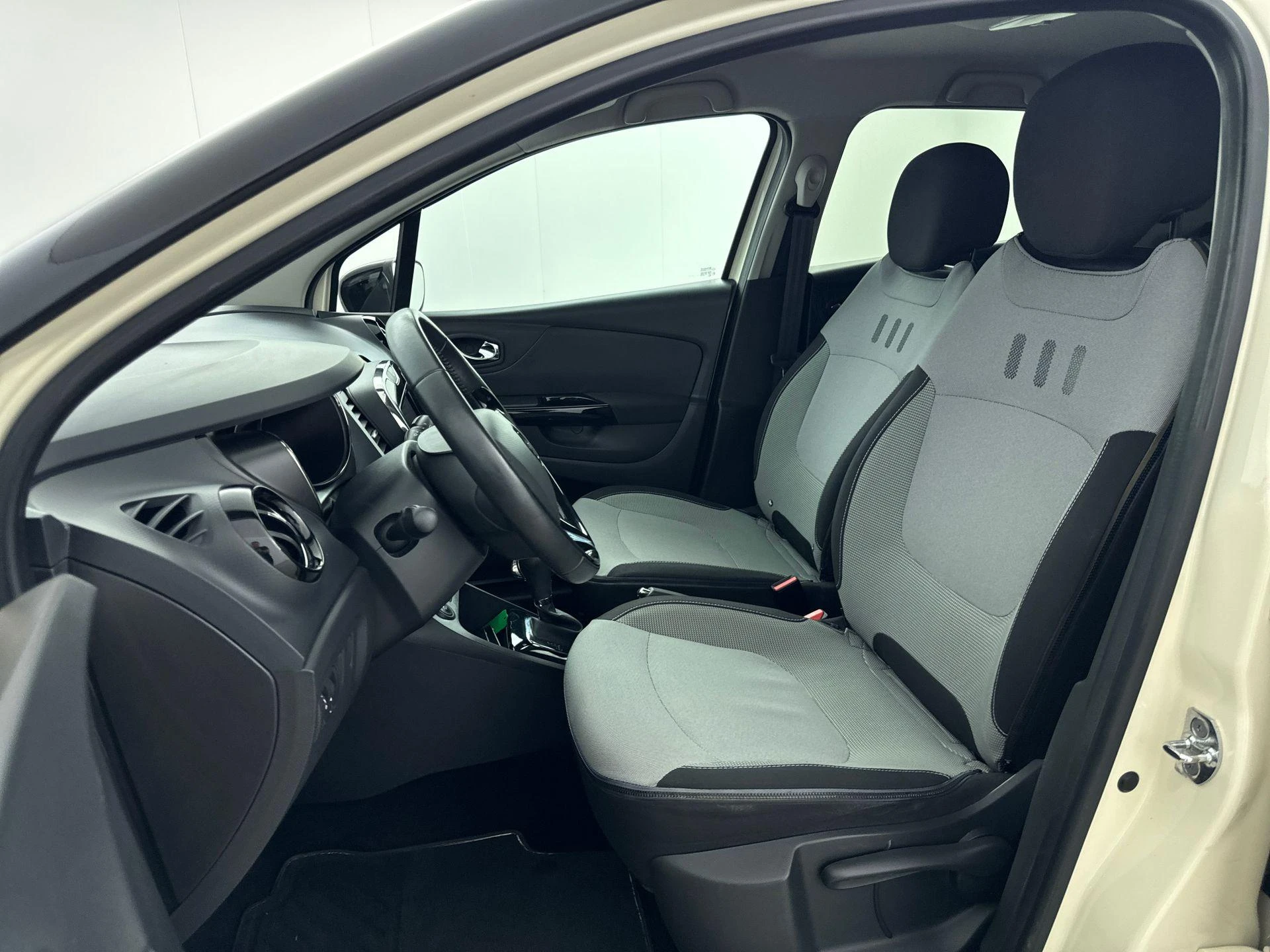 Renault Captur 1.2 TCe Dynamique 120PK