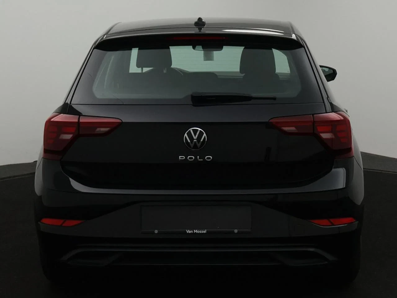 Volkswagen-Polo-image-12