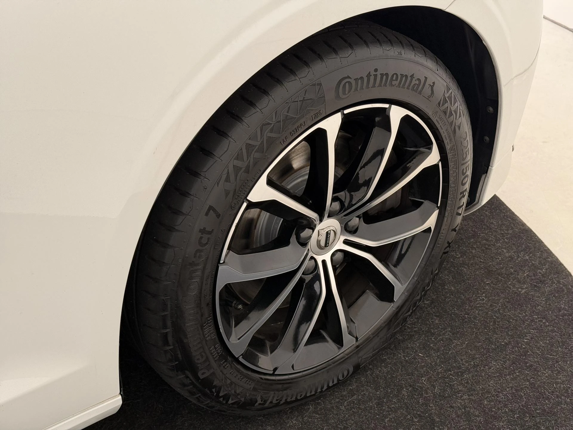 Volvo-V60-image-27