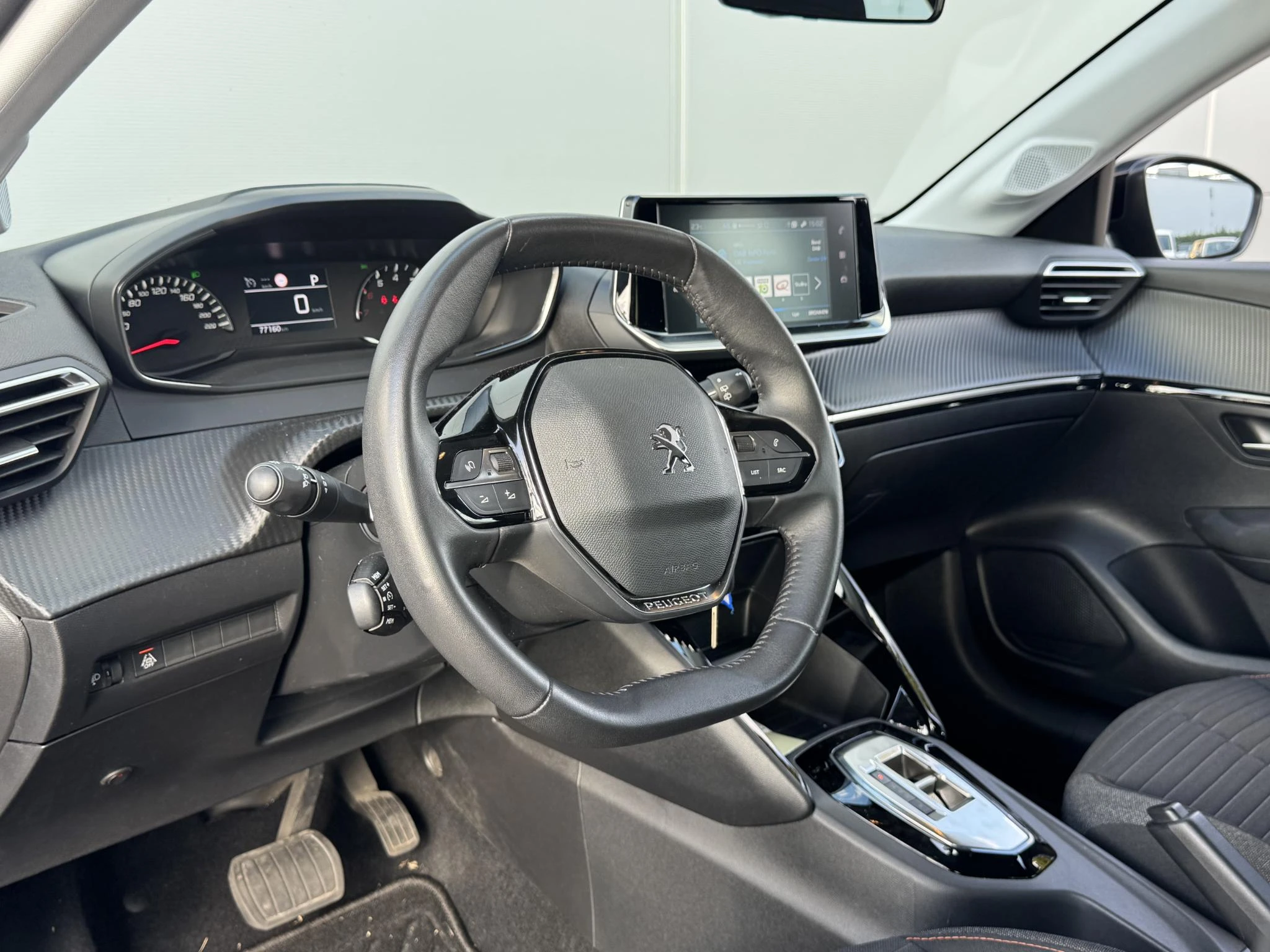 Peugeot-208-image-10
