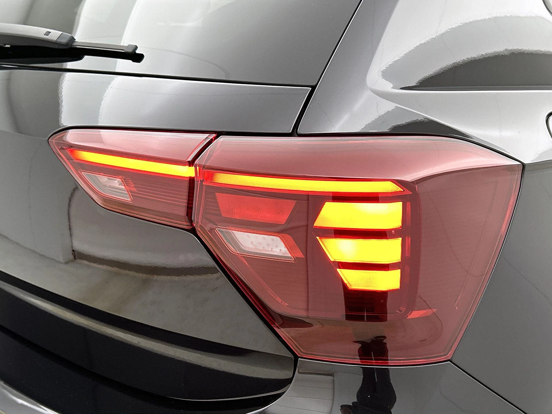 Volkswagen-Polo-image-25