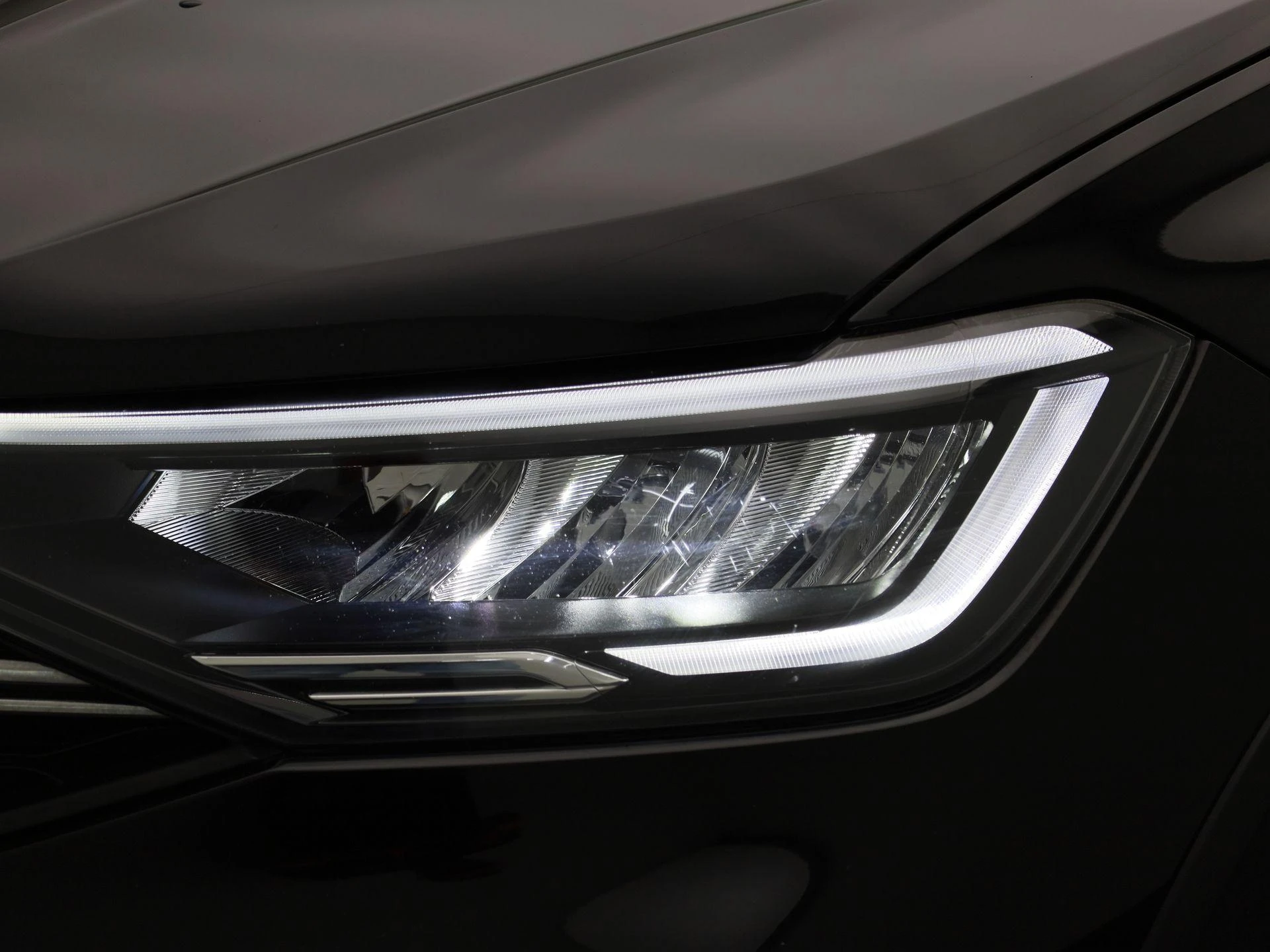 Volkswagen-Taigo-image-13