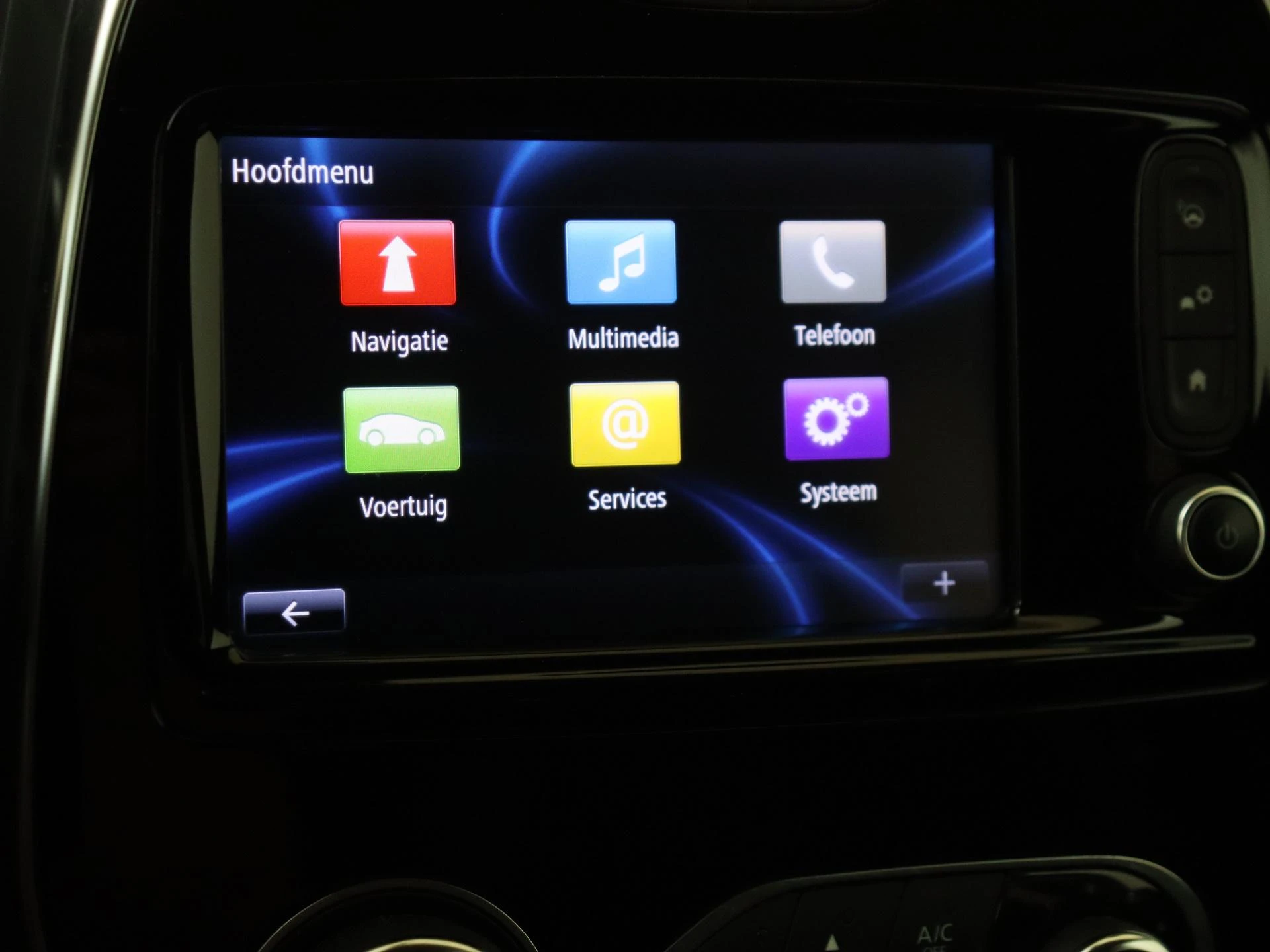Renault-Captur-image-19
