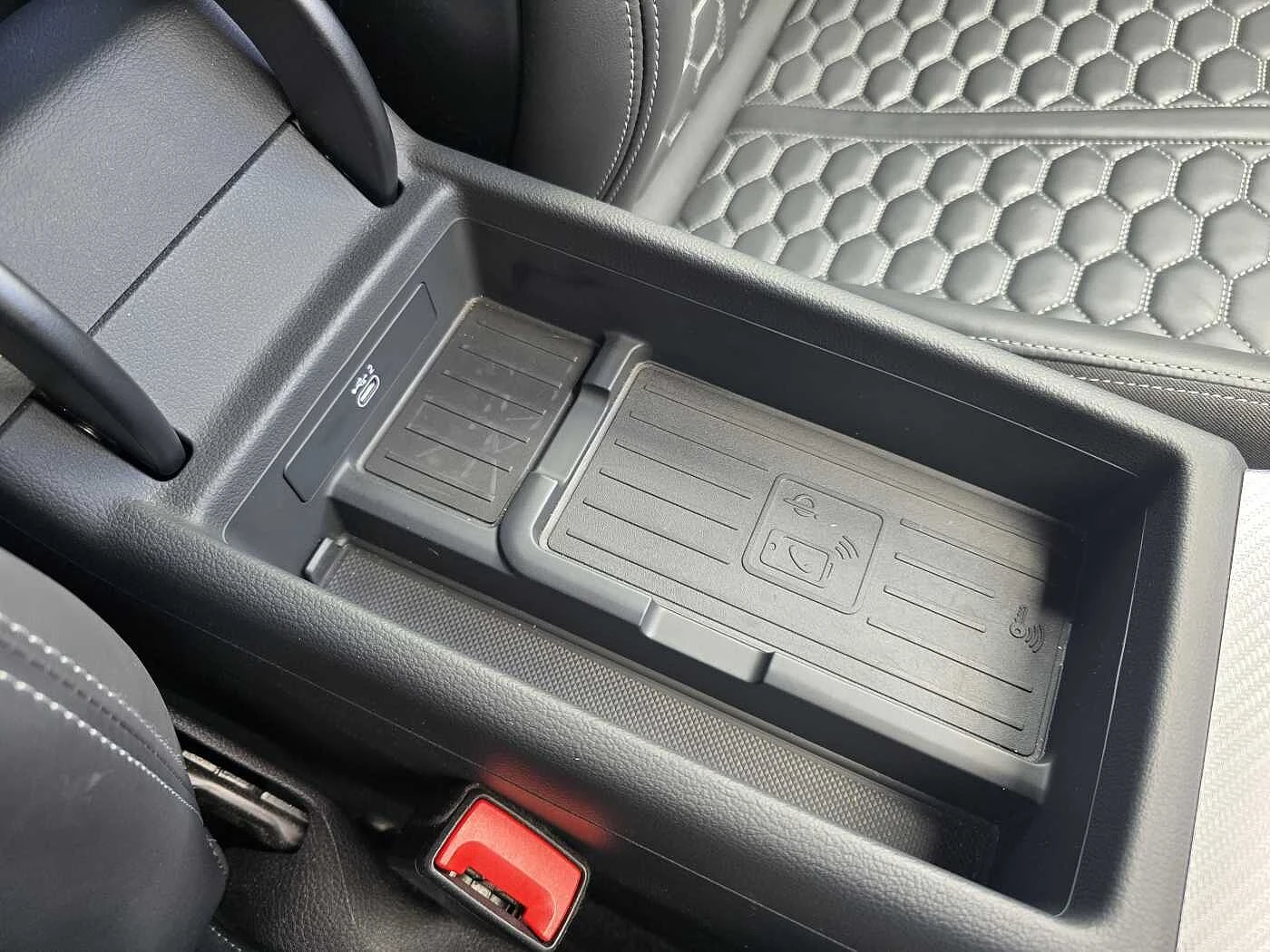 Audi-RS4-image-19
