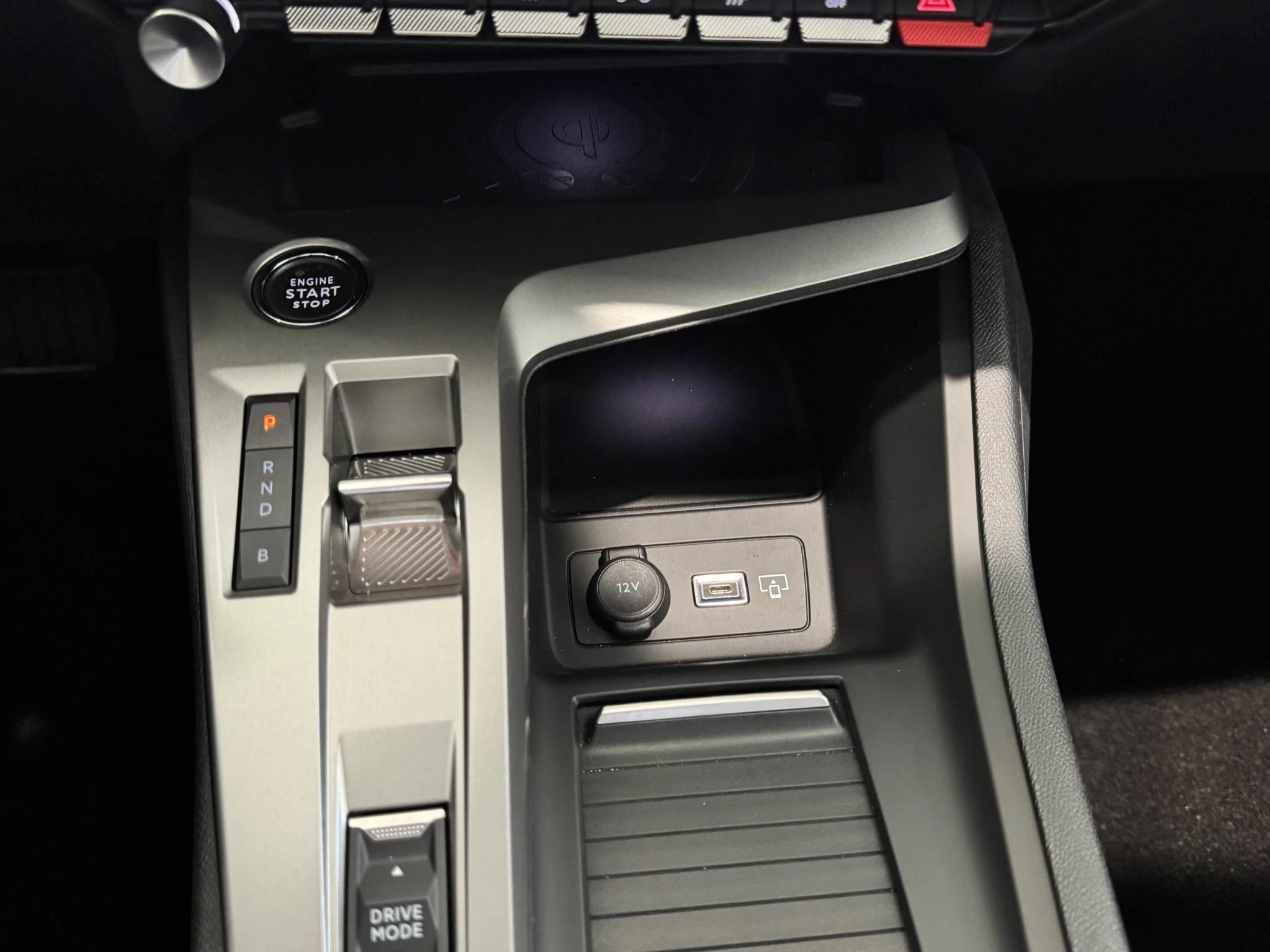Peugeot-408-image-31