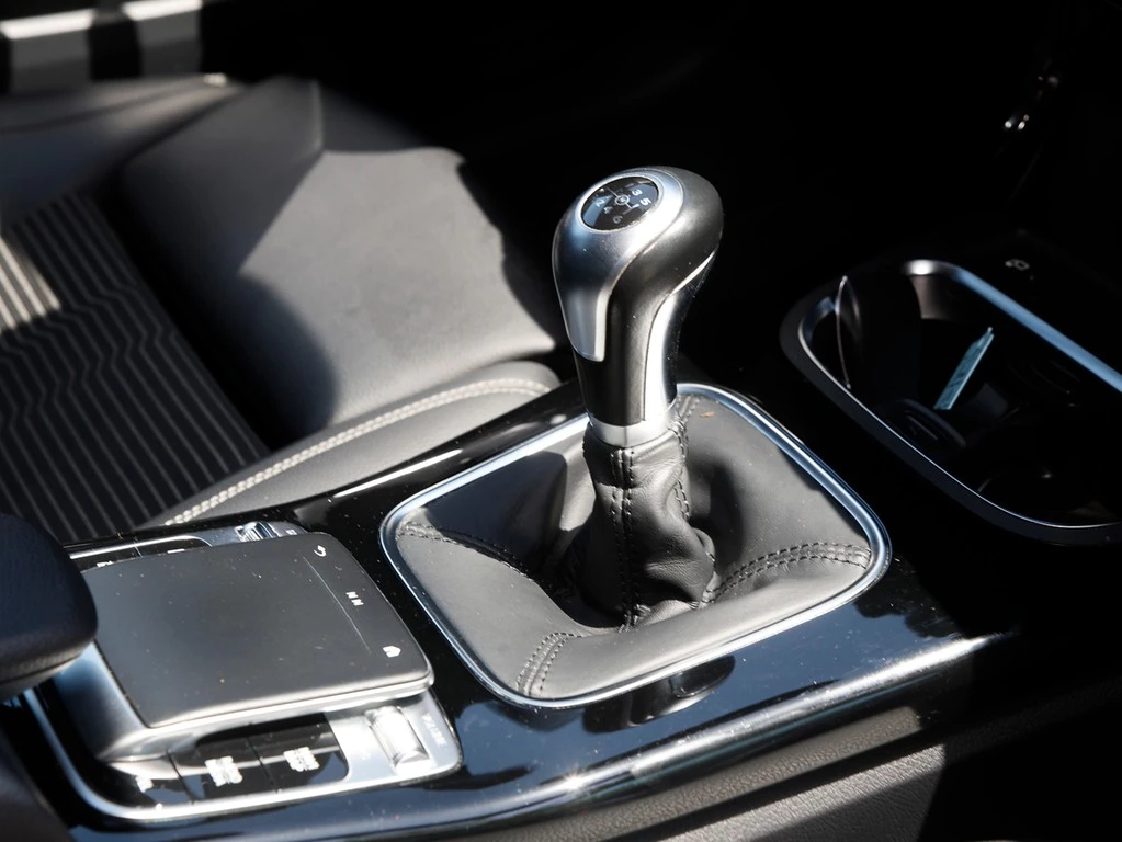 Mercedes-Benz-A-Klasse-image-8