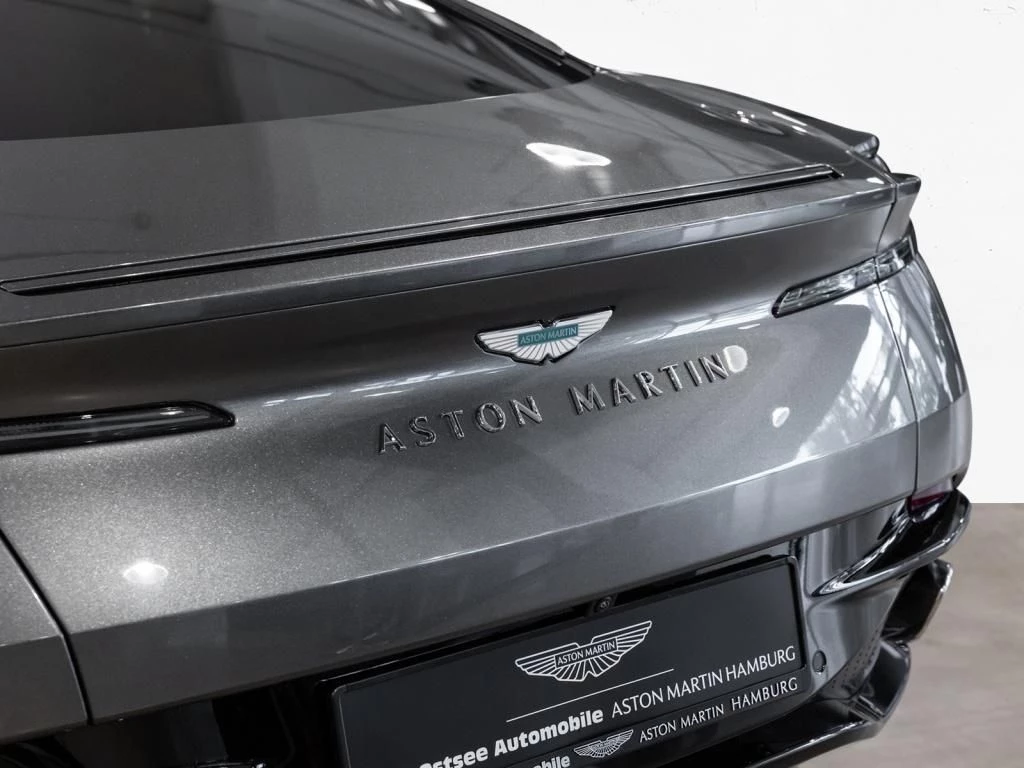 Aston Martin DB12 Coupe Bowers & Wilkins