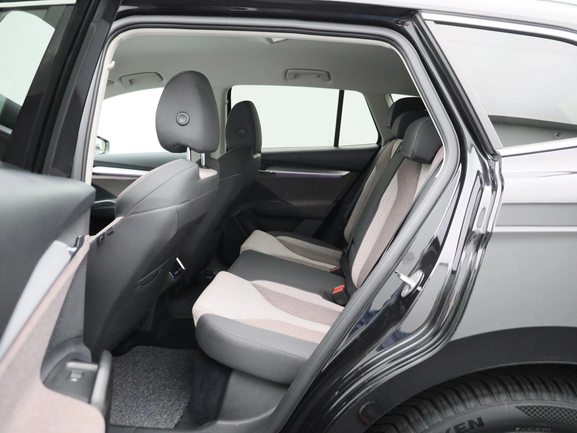Škoda-Enyaq iV-image-8