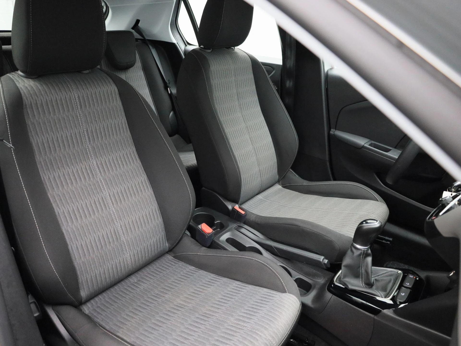 Opel-Corsa-image-31